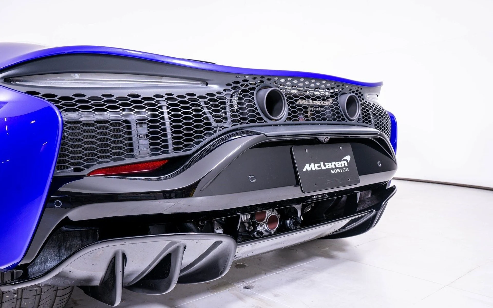 mph012_2290073145_c32969992075bfa95e371d796caf1f87x_ba4a34b6e8