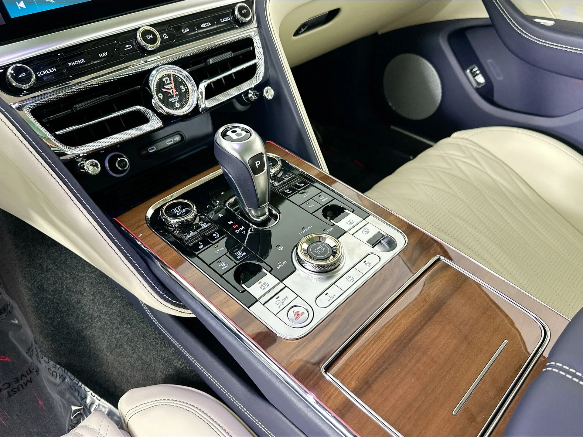 mph012_229880408_13_66b29e3543