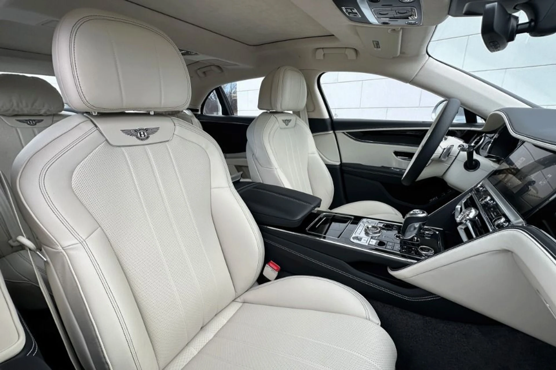 mph012_2300562646_New_2026_Bentley_Flying_Spur_1772716990_edb4fac30c