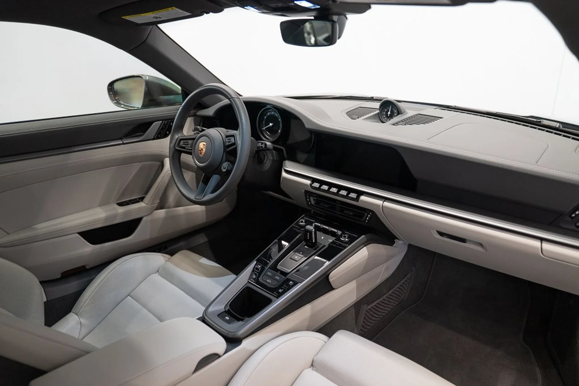 mph012_2303768772_porsche_911_2020_jpg_v_1778691807_9429e58b8a