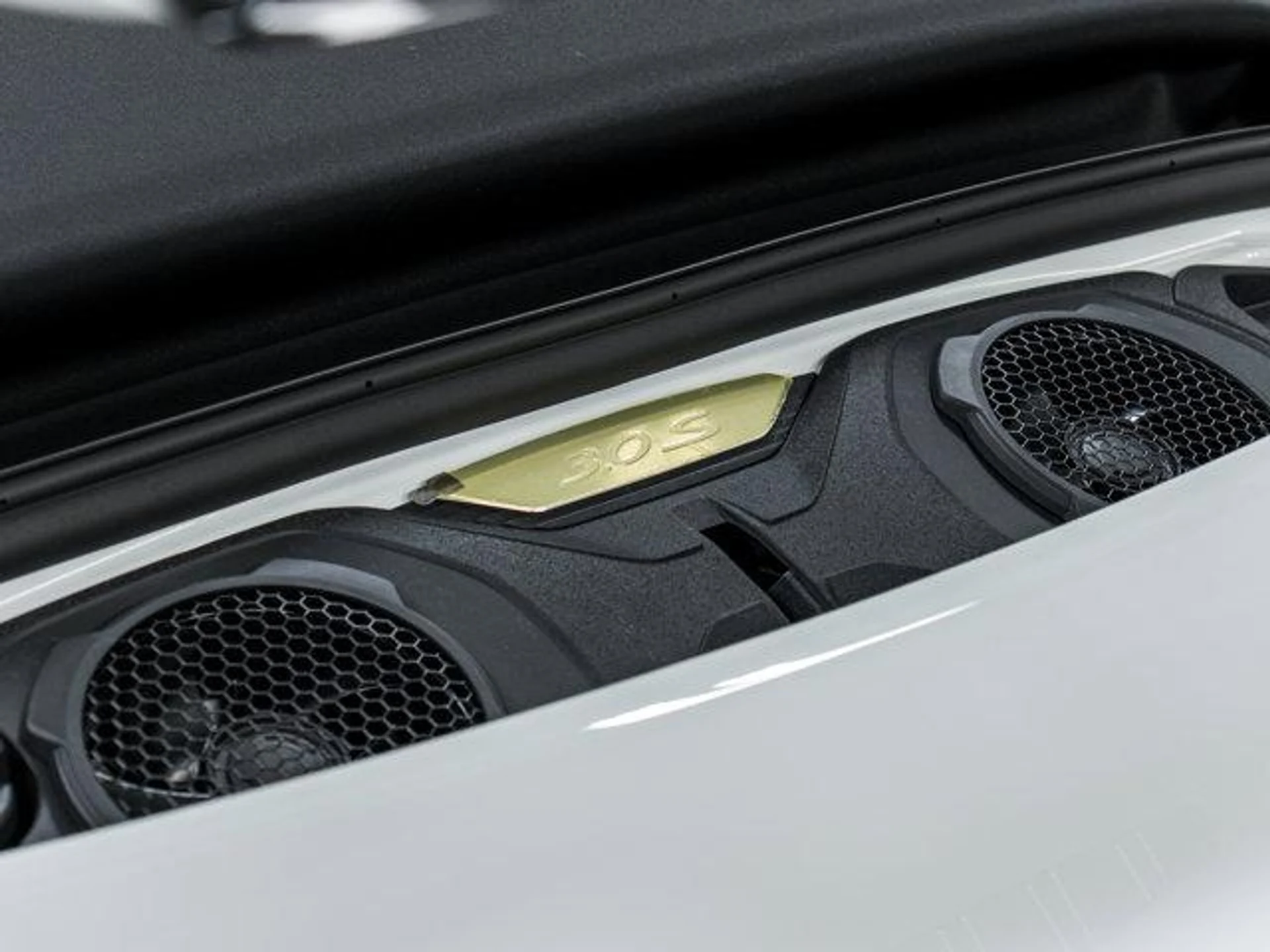 mph012_2314282182_ma914k1zk_V6_Uzgl_0_Mkx_S_s9hl_I_a00fc3ecc1