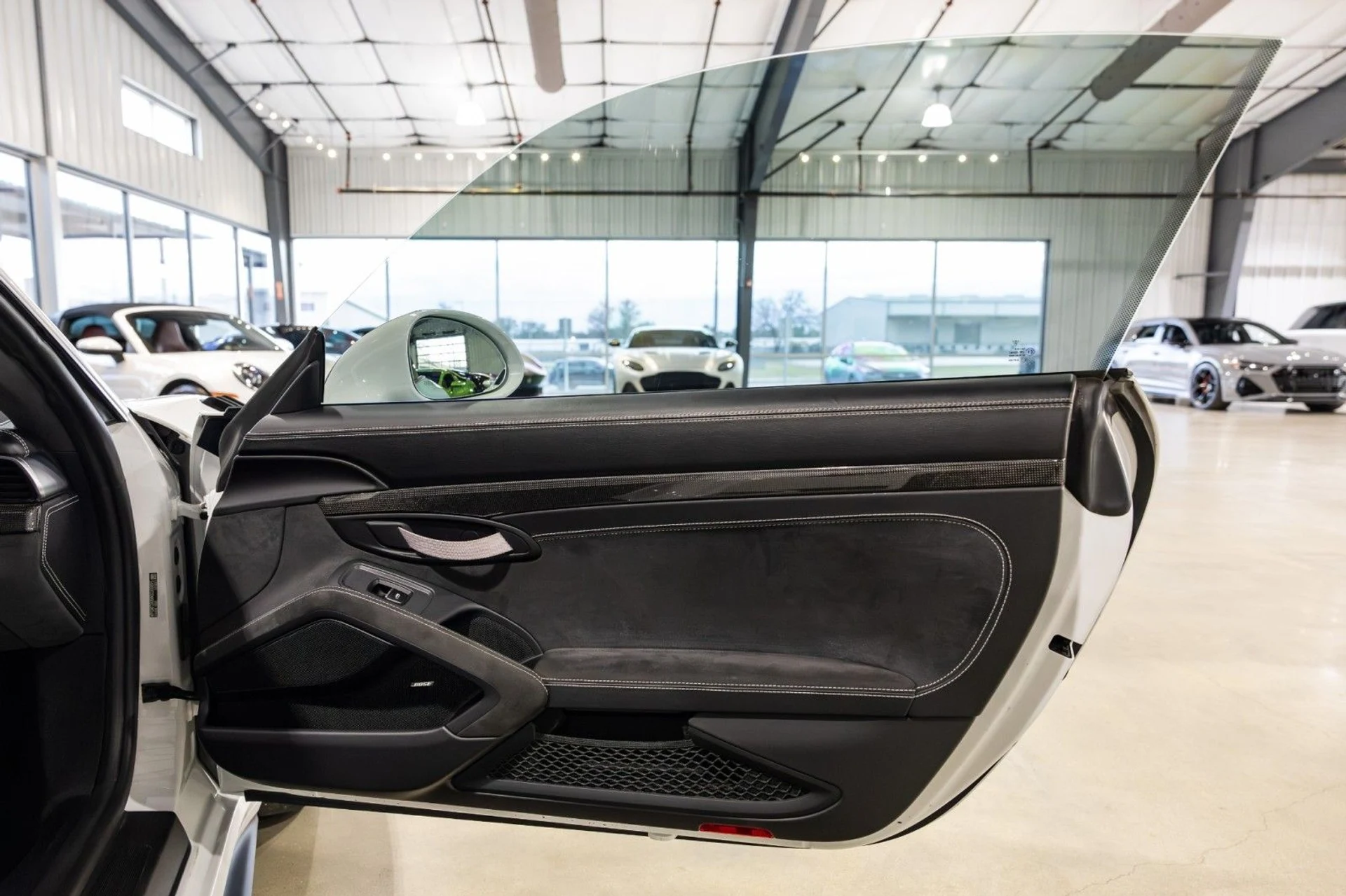 mph012_2314416587_bg_8987024e05