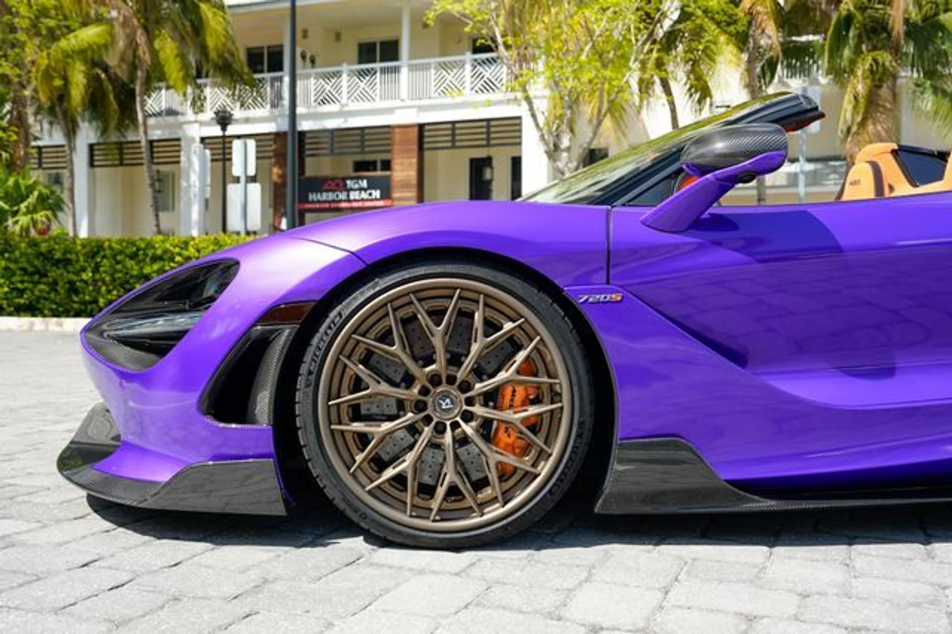 mph012_2327641042_22996638_13_0d1d10882f