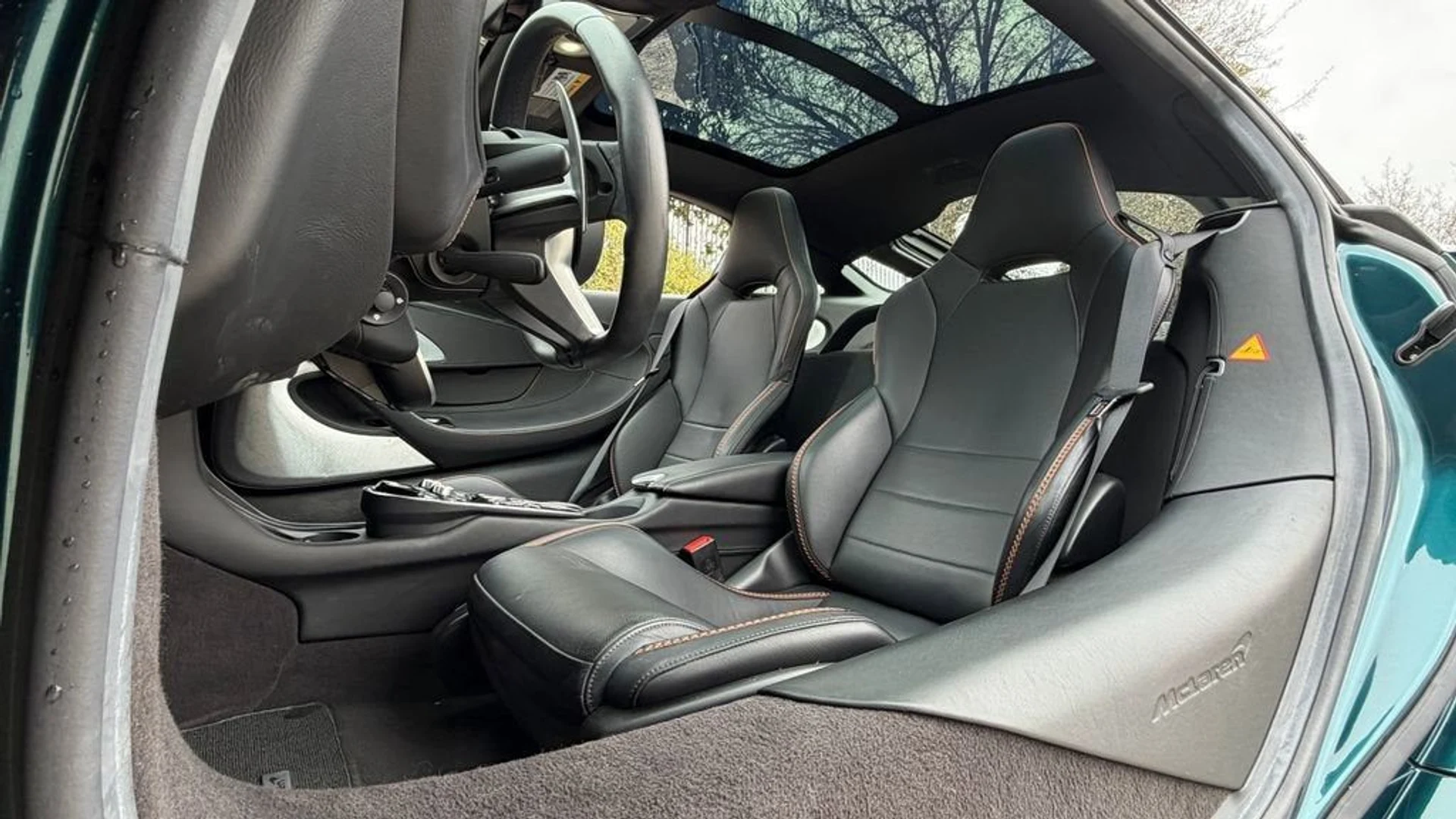 mph012_2328937288_936dcbe716f94f6d89b4a1b49456759d_3b6de8af9d