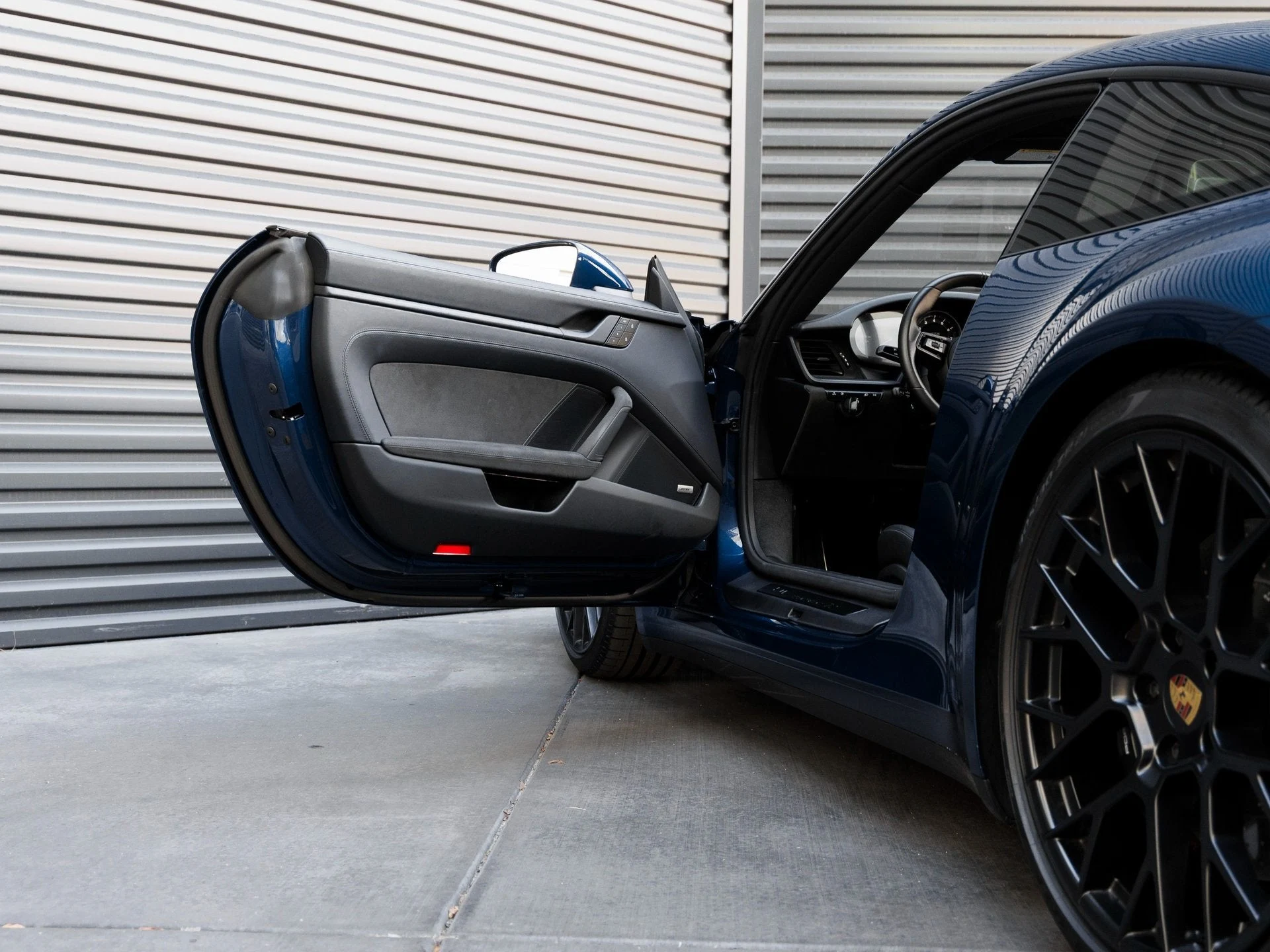 mph012_2329589041_13_5c06b17ab6