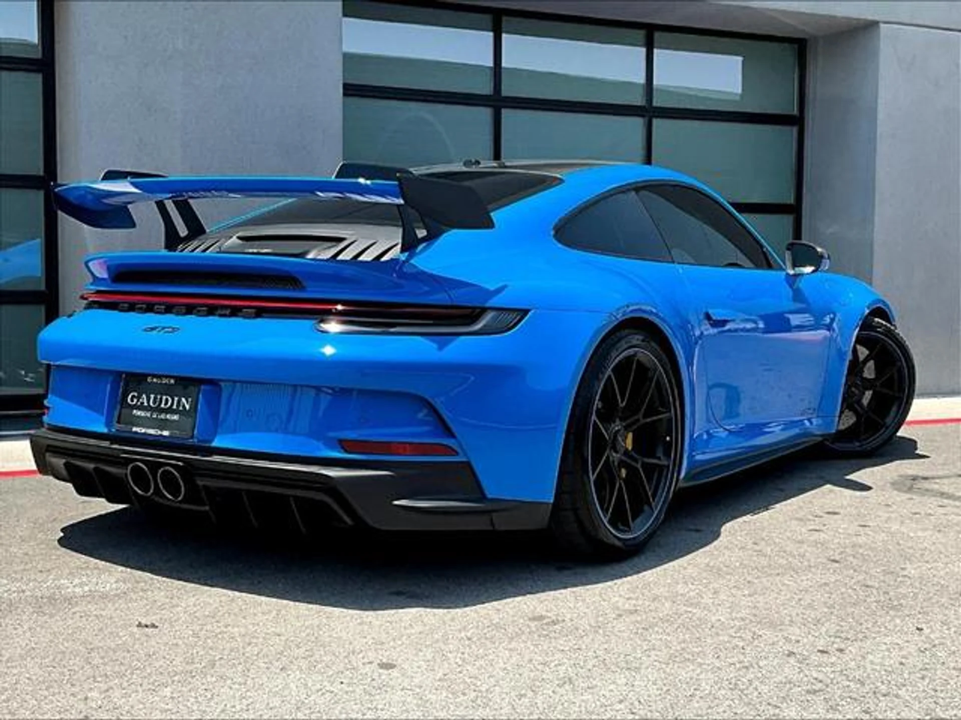 mph012_233797126_hvihc_Zvs_TM_Nuhvs5_Ttl_N1_D2b_Vew_e9c1c24757