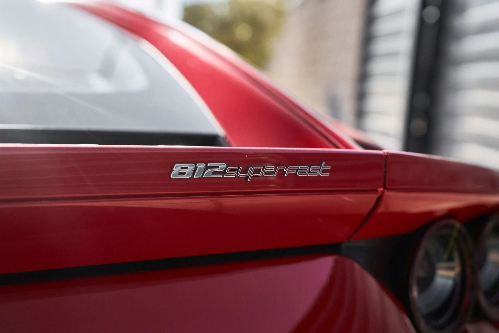 mph012_2349471818_Used_2018_Ferrari_812_Superfast_Base_1767042360_5489232e54