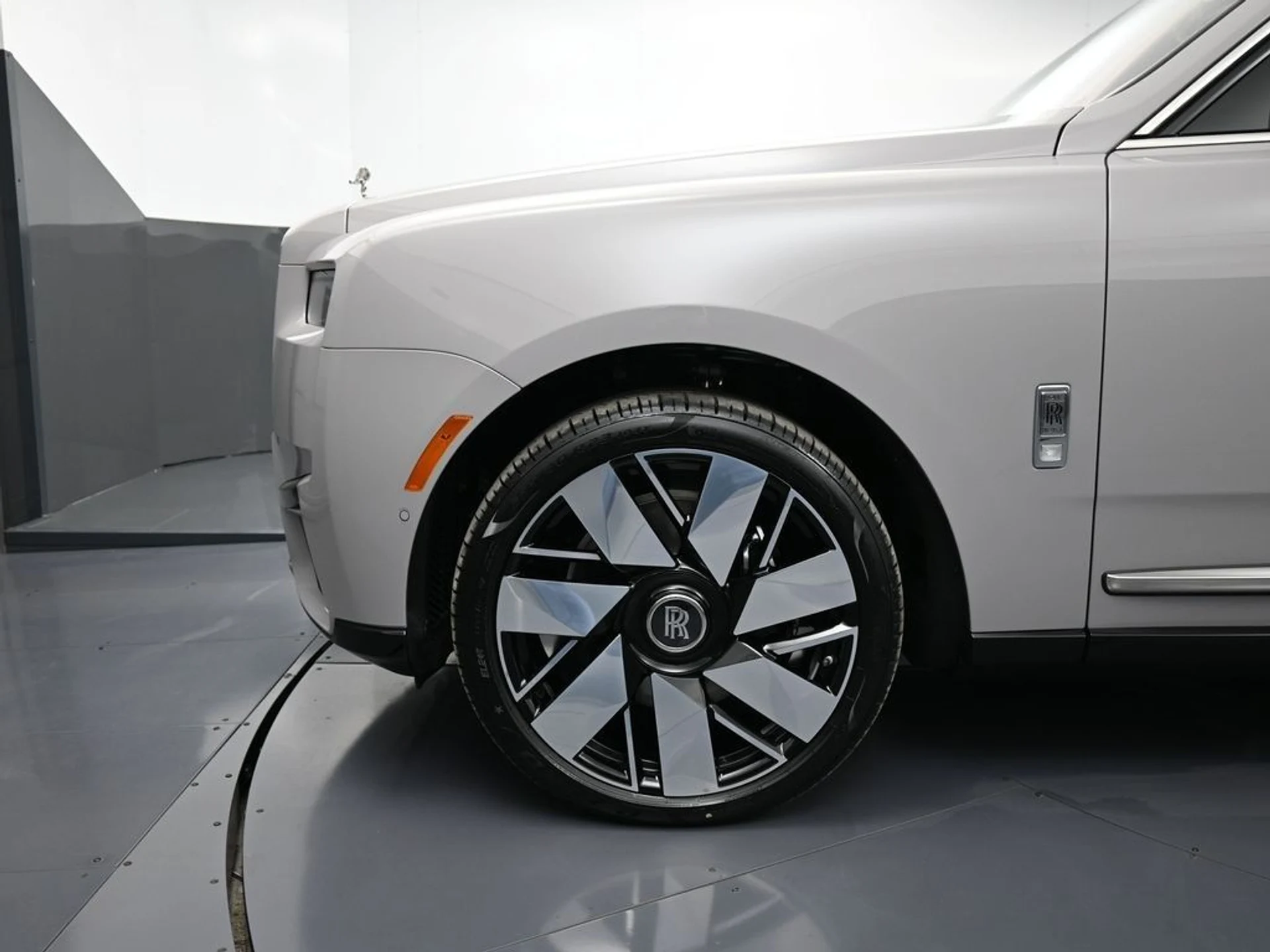 mph012_2349690171_image_12_ebcd50d327