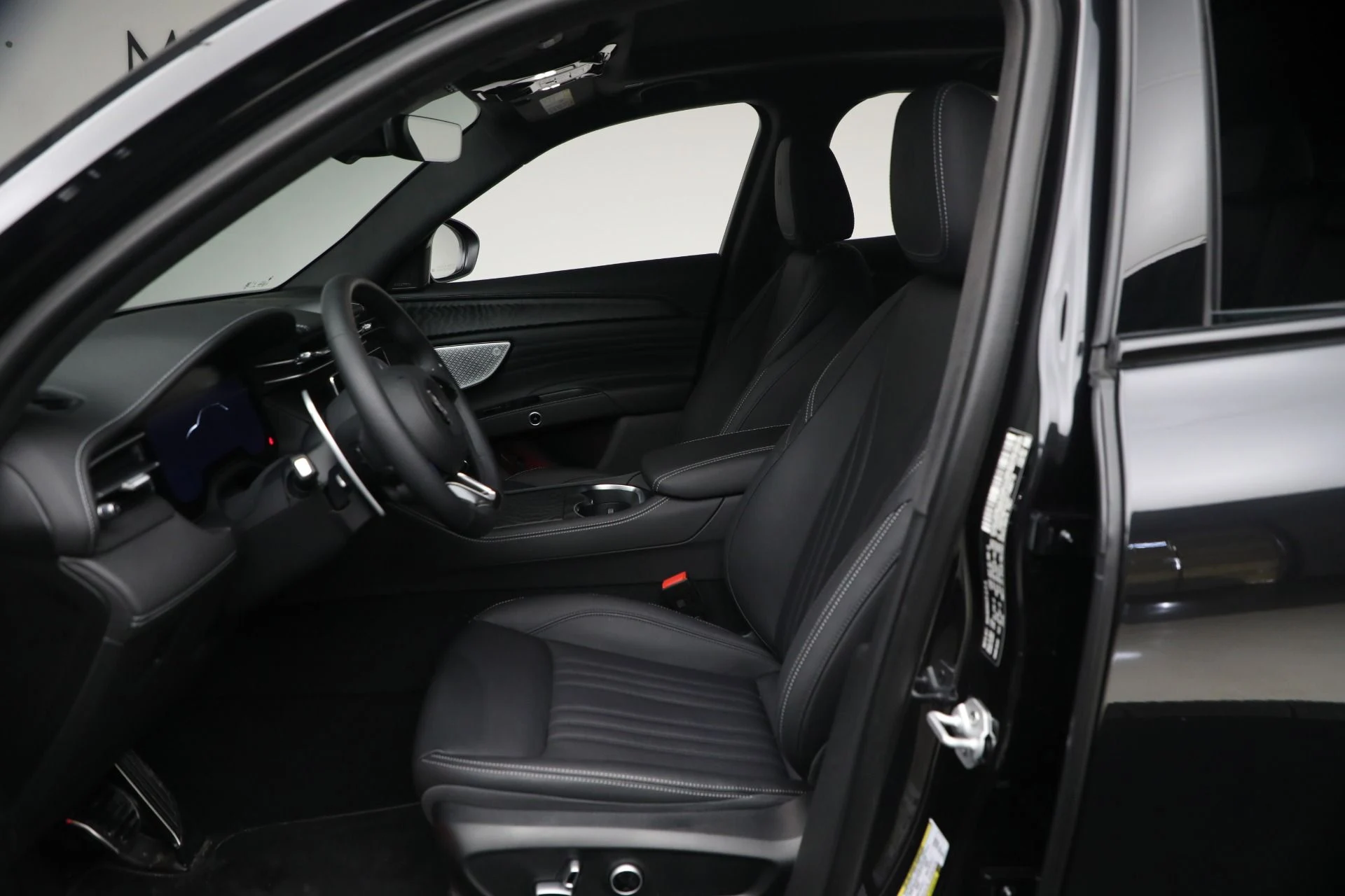 mph012_2350582769_New_2026_Maserati_Grecale_Modena_V6_1770325365_afb1edfcb3