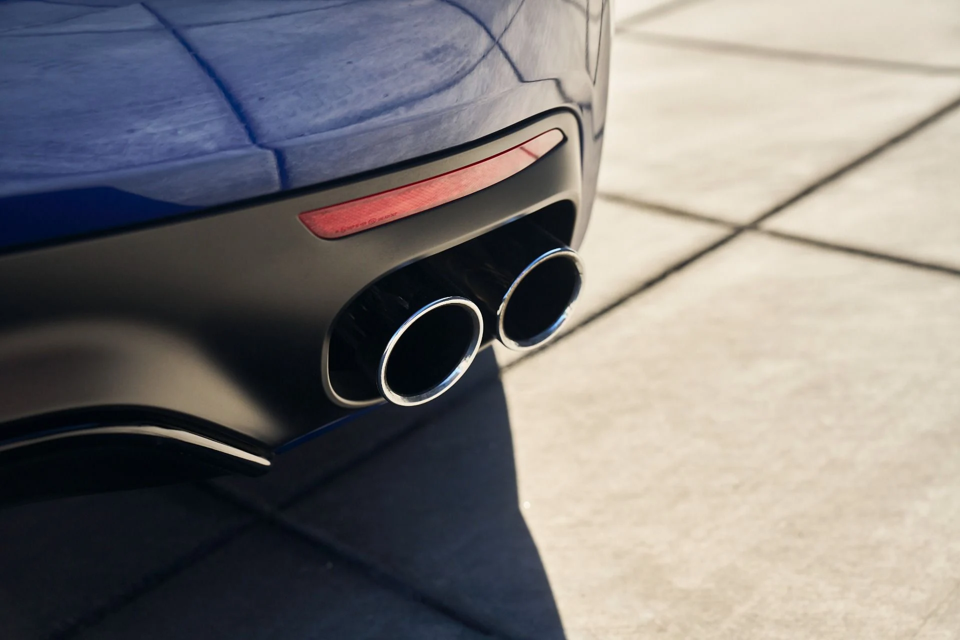 mph012_2352811189_Used_2024_Maserati_Gran_Turismo_Modena_1764124012_01c58ae411