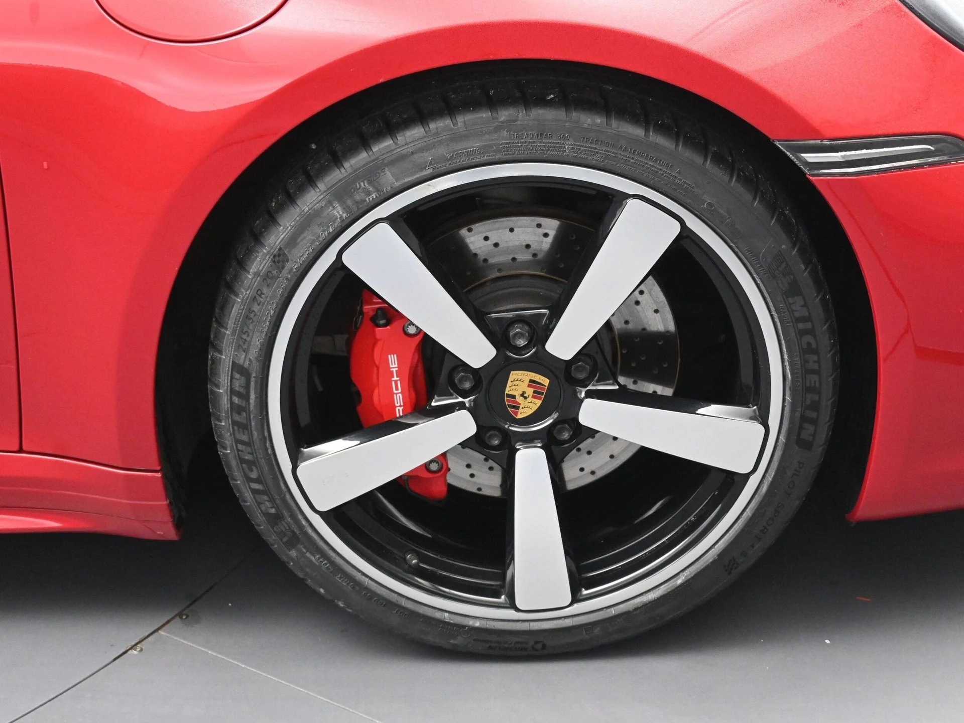 mph012_235338991_c0d2ea609ff4268498e92537d68aef55x_e7cb140673