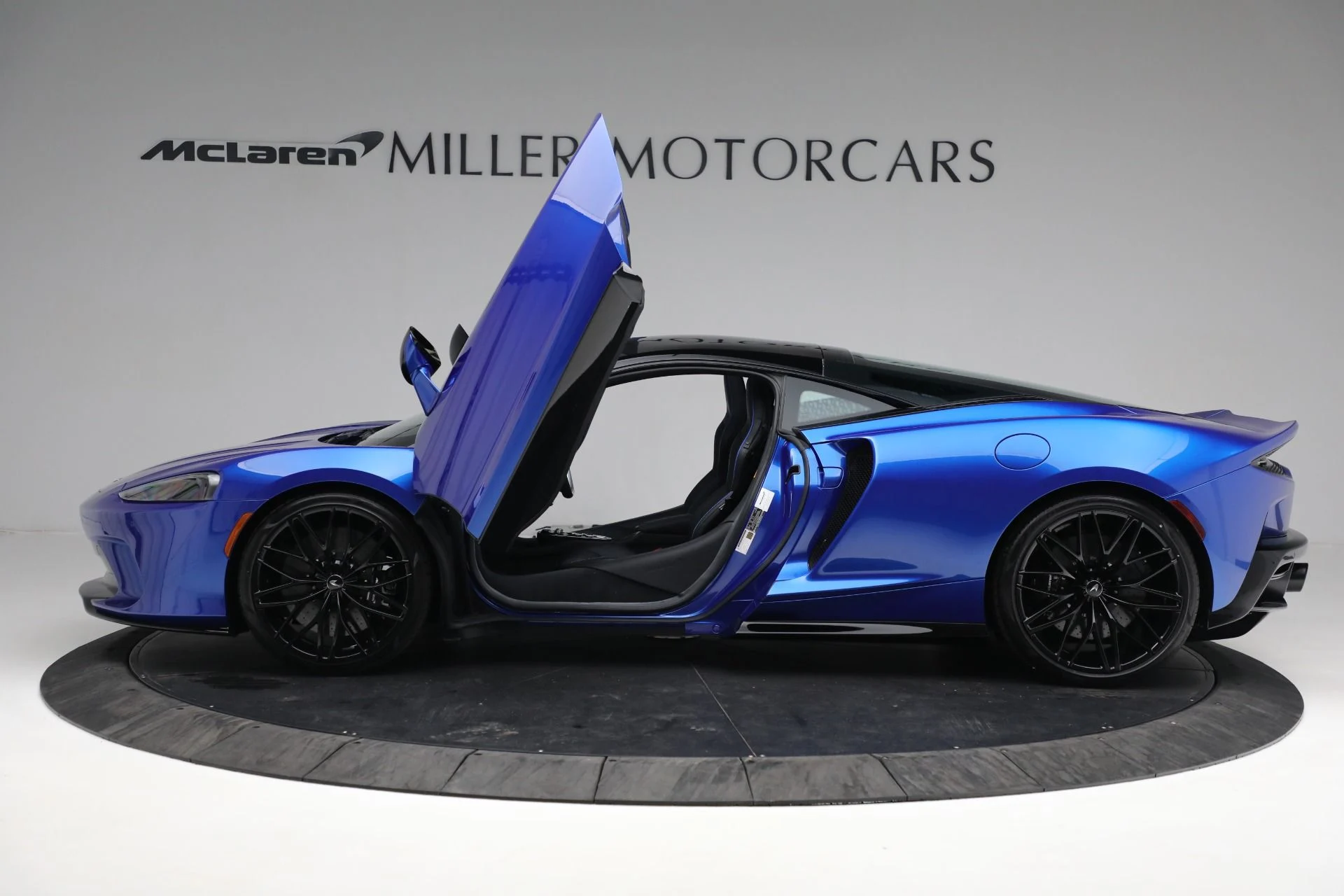 mph012_2358421164_New_2023_Mc_Laren_GT_Luxe_b71df7e292