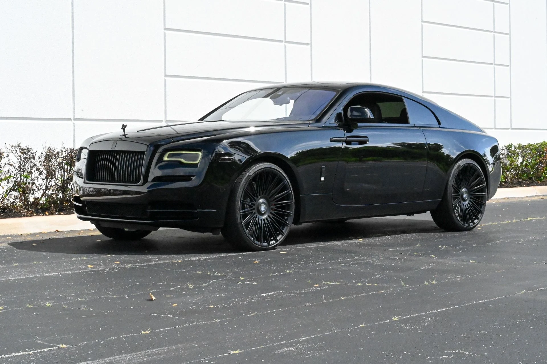 mph012_236176956_Used_2019_Rolls_Royce_Wraith_1743712899_64f3f4e515