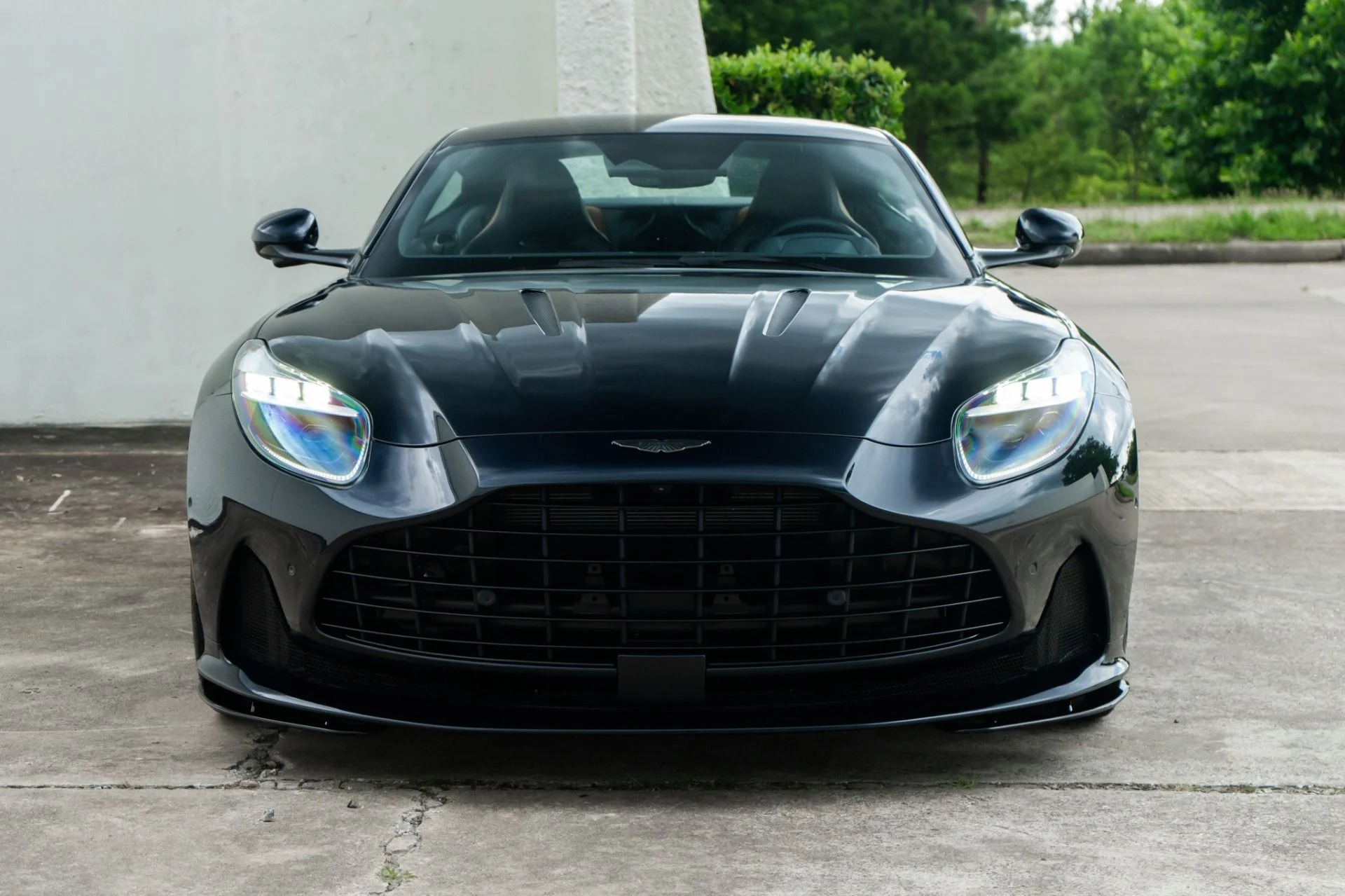 mph012_2364844674_Used_2024_Aston_Martin_DB_12_V8_1780518223_a634a57670