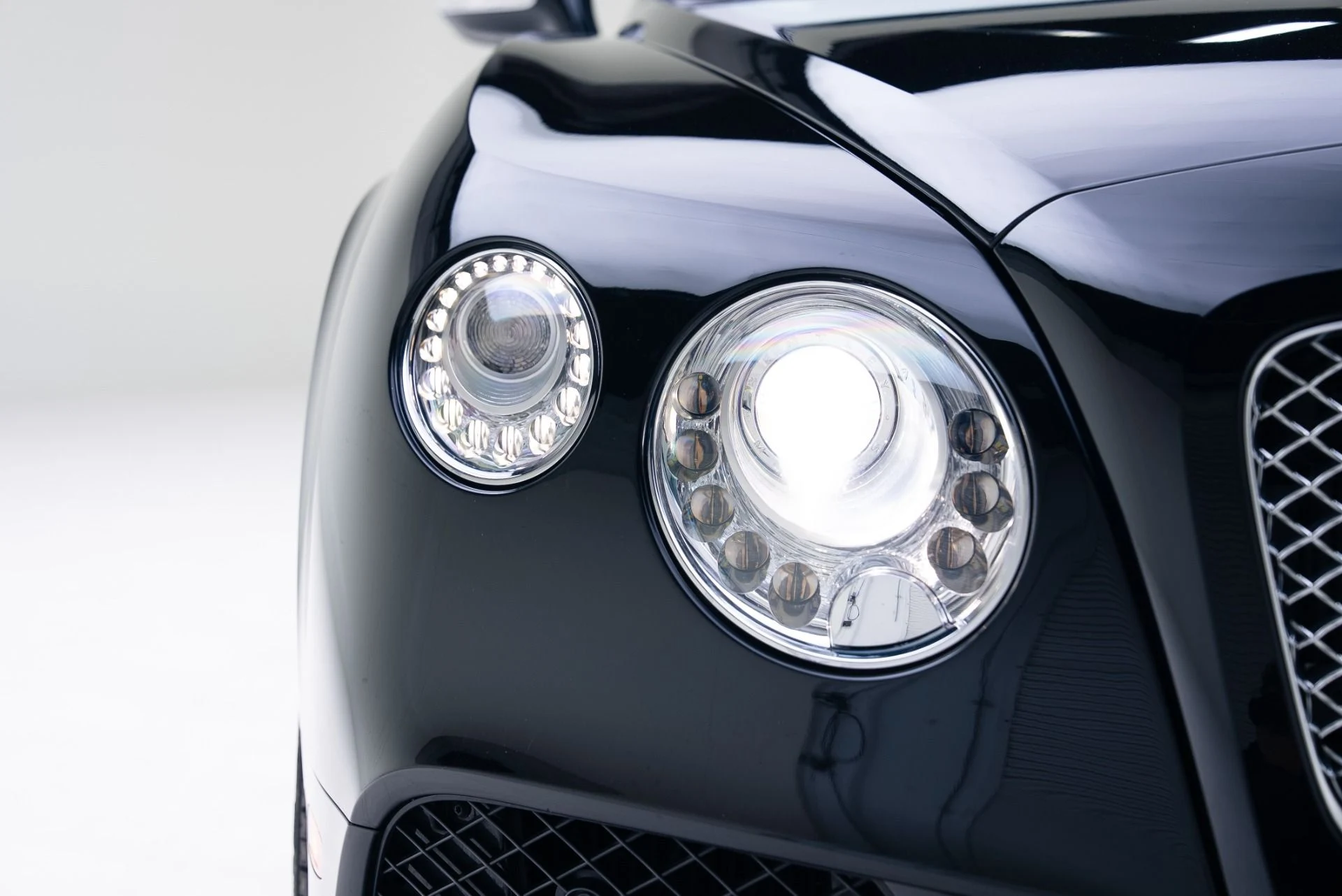 mph012_2369811832_Used_2017_Bentley_Continental_GT_V8_1768413711_6880df5144