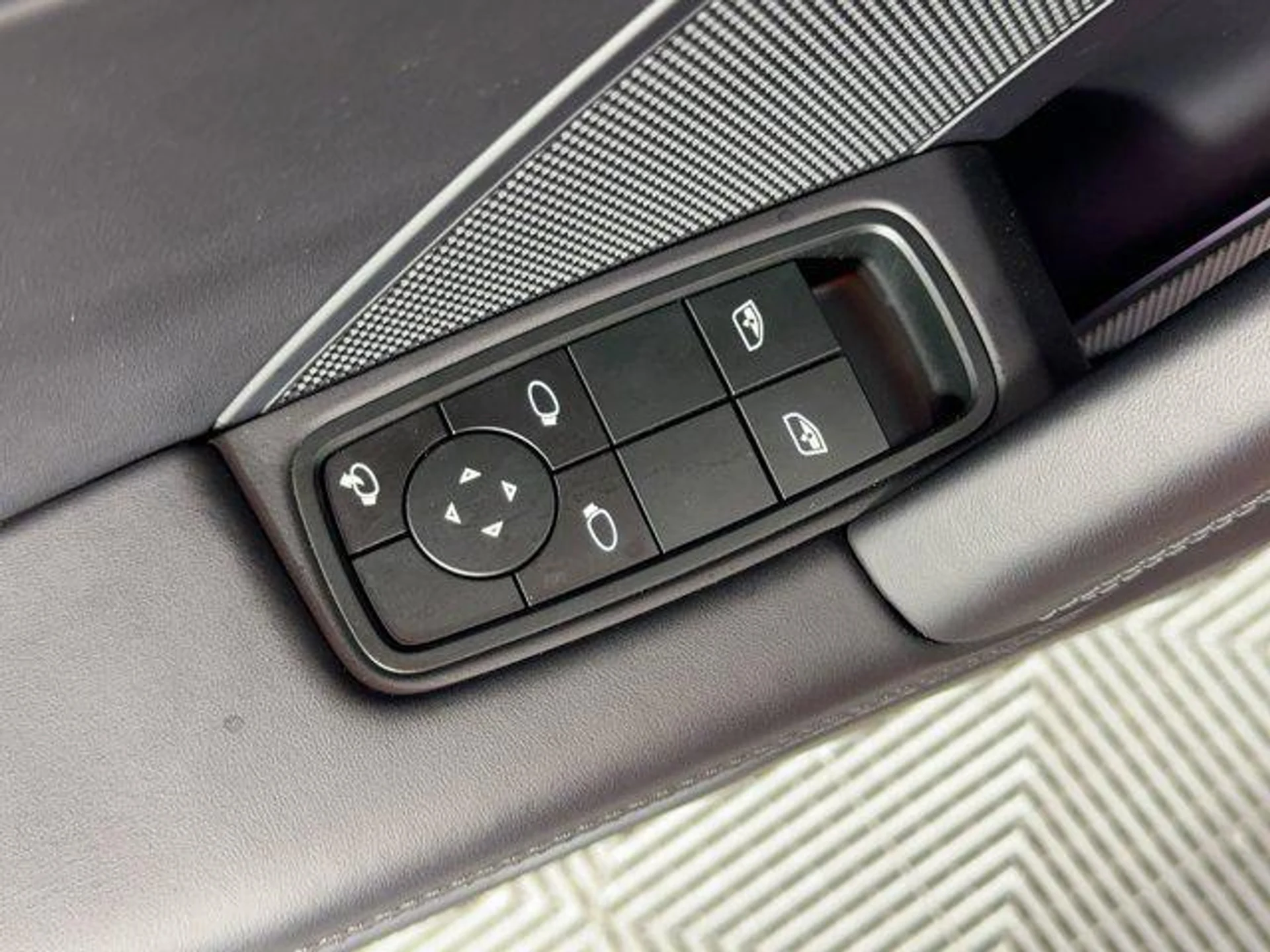 mph012_237059178_Mqe_Q_Hg_T_Ww_Btb_Osz_M_Xc1_C_57_F1_E_fb12764ff8