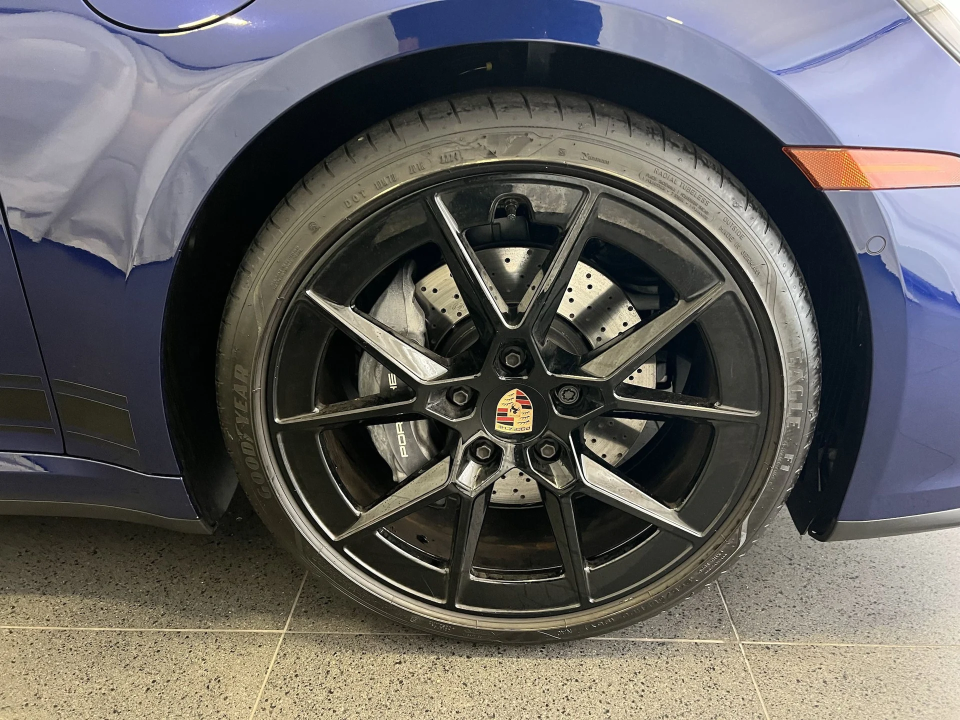 mph012_2377308214_f2b88928ba881d9b9b5cf9db7903f72bx_da2df6176b