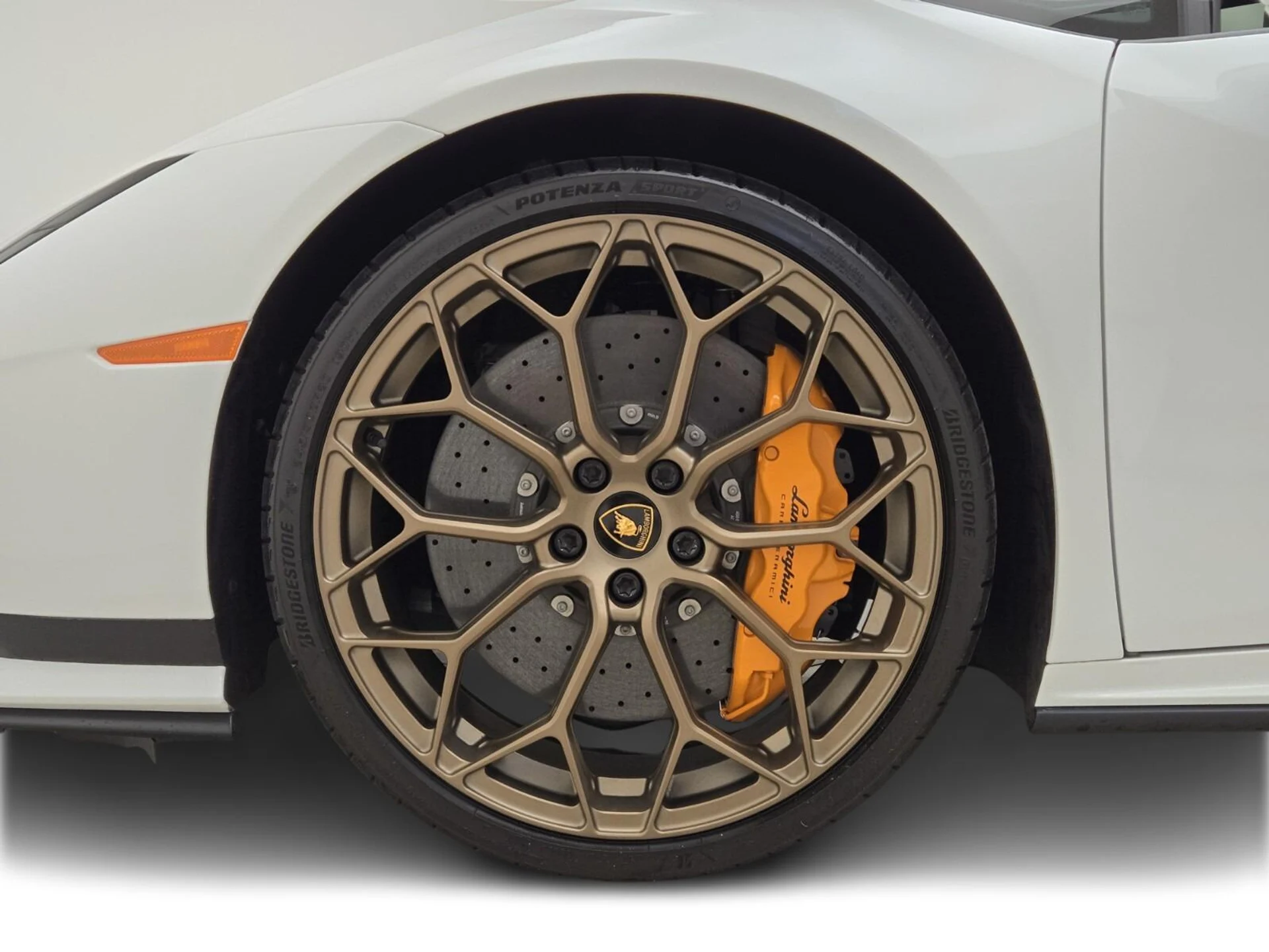 mph012_2380873977_Used_2023_Lamborghini_Huracan_Tecnica_1777355905_915438b004