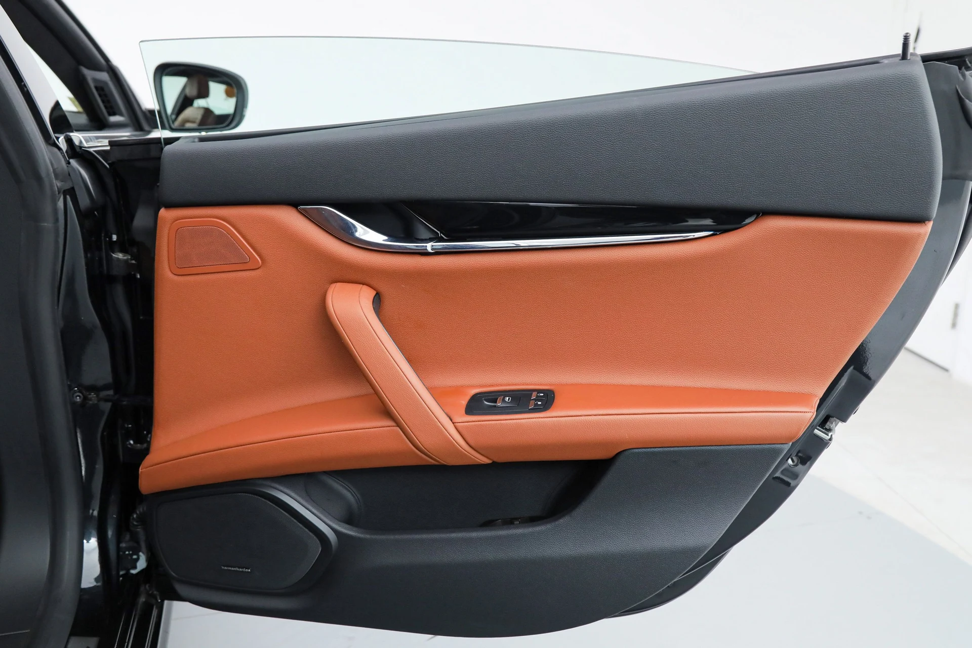 mph012_2386669232_753edc232da529e020c0336eafd0a455_27399a6a35