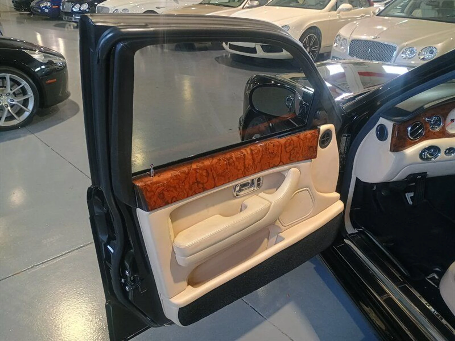 mph012_2396865567_f32034d600_800_d1b89a3b26