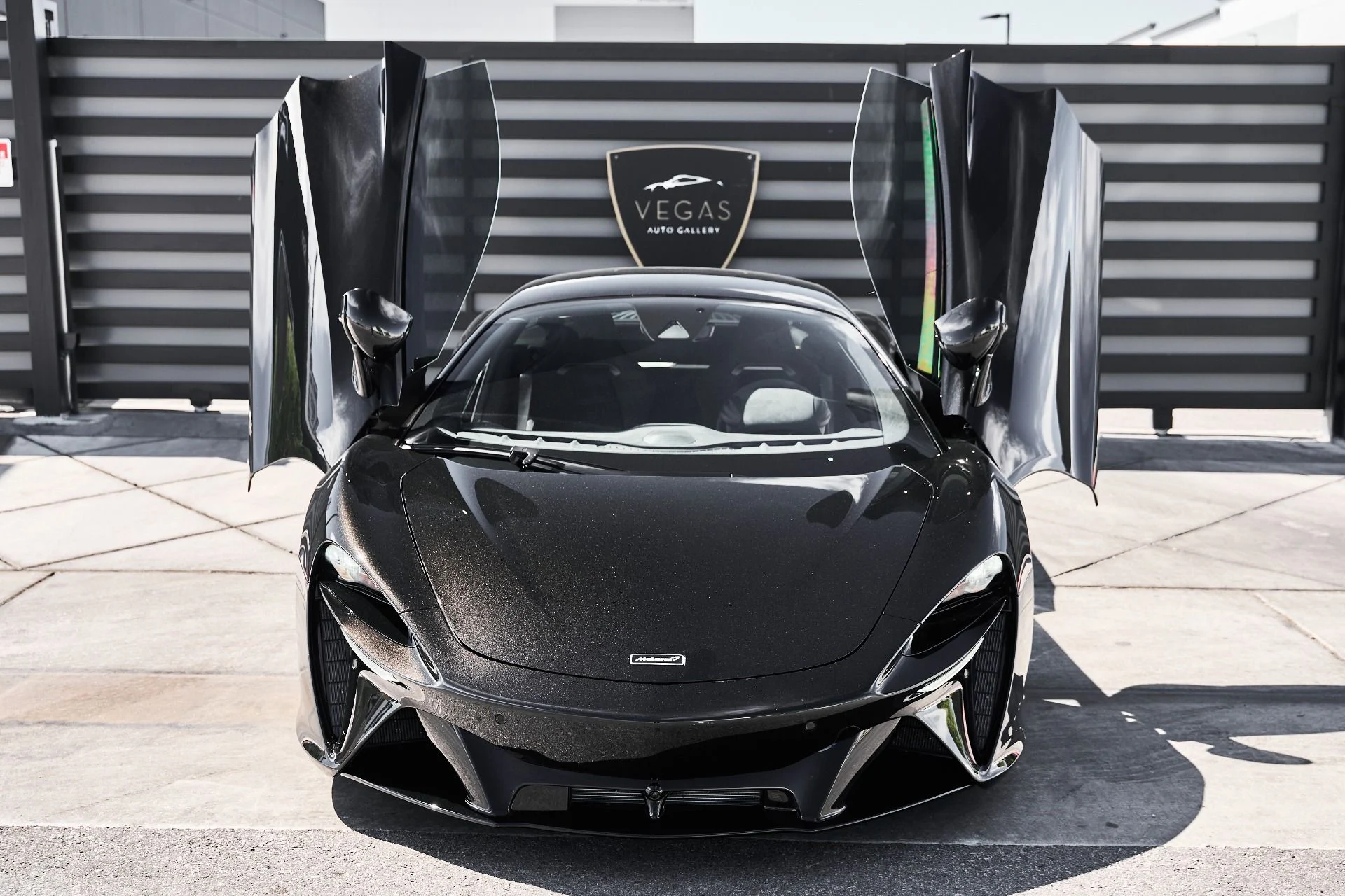 mph012_2402212432_Used_2024_Mc_Laren_Artura_1774742179_a3c742e084