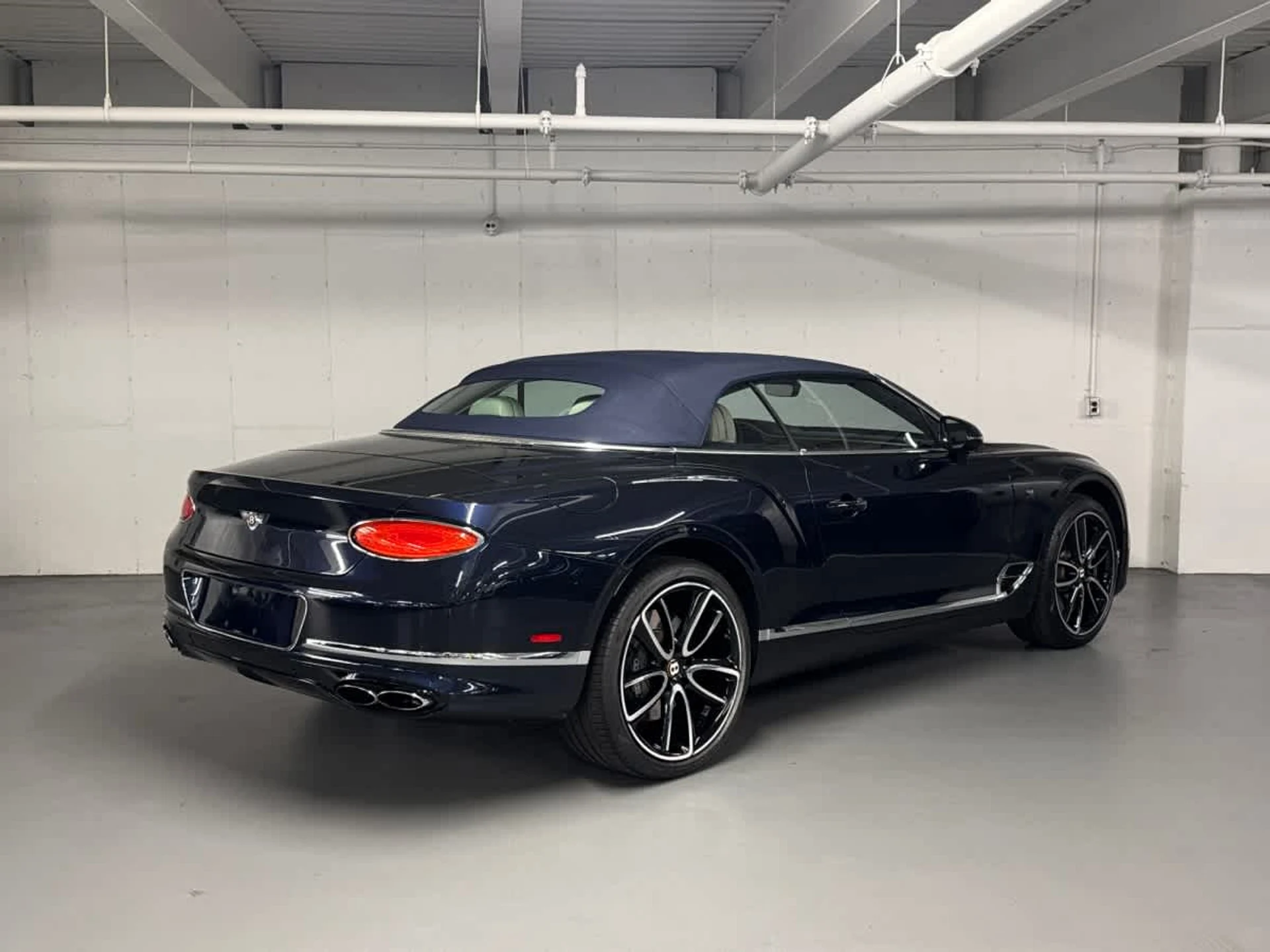 mph012_2411220210_5db9d3d9f7acfaf3cff9cea9cc57068ax_a76921a2bc