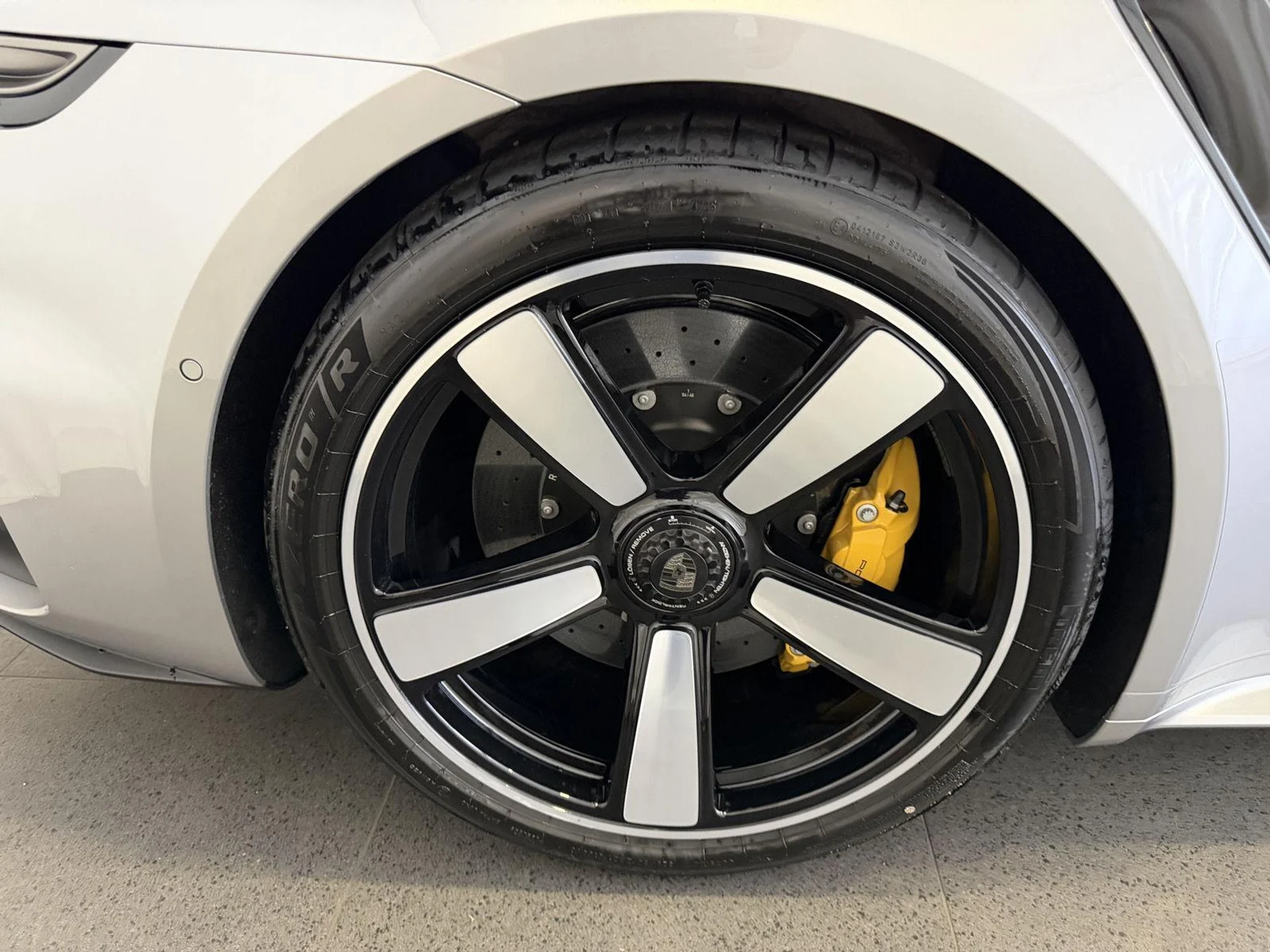 mph012_2419642676_4d9e035ec07973fdf69ef4d60b0f3333x_44dd63bdbc