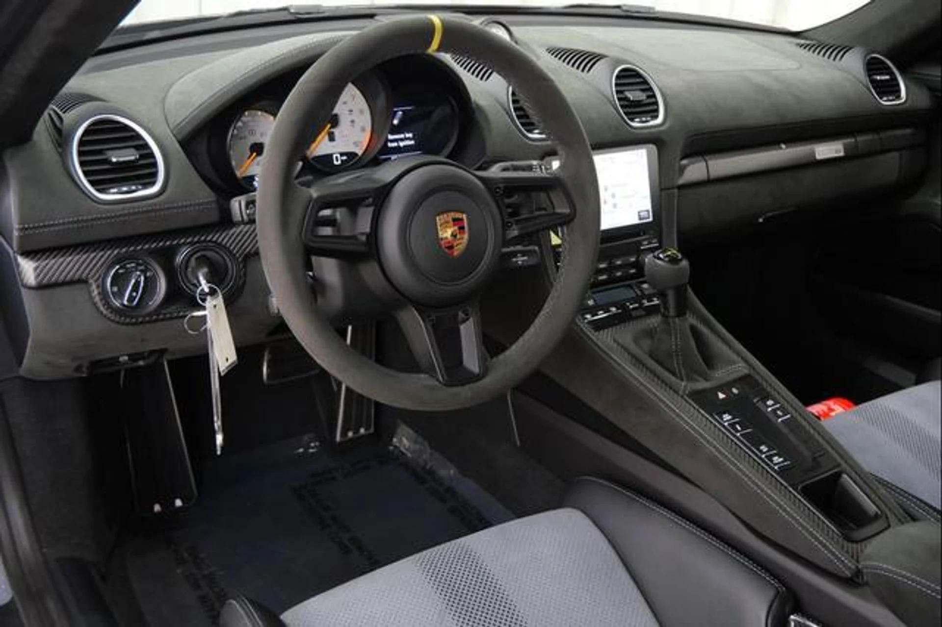 mph012_242184613_eha_Ihz_Ic92_Qwi_J5q_Zau6p_Wk_D9p0_b66a22d4cd