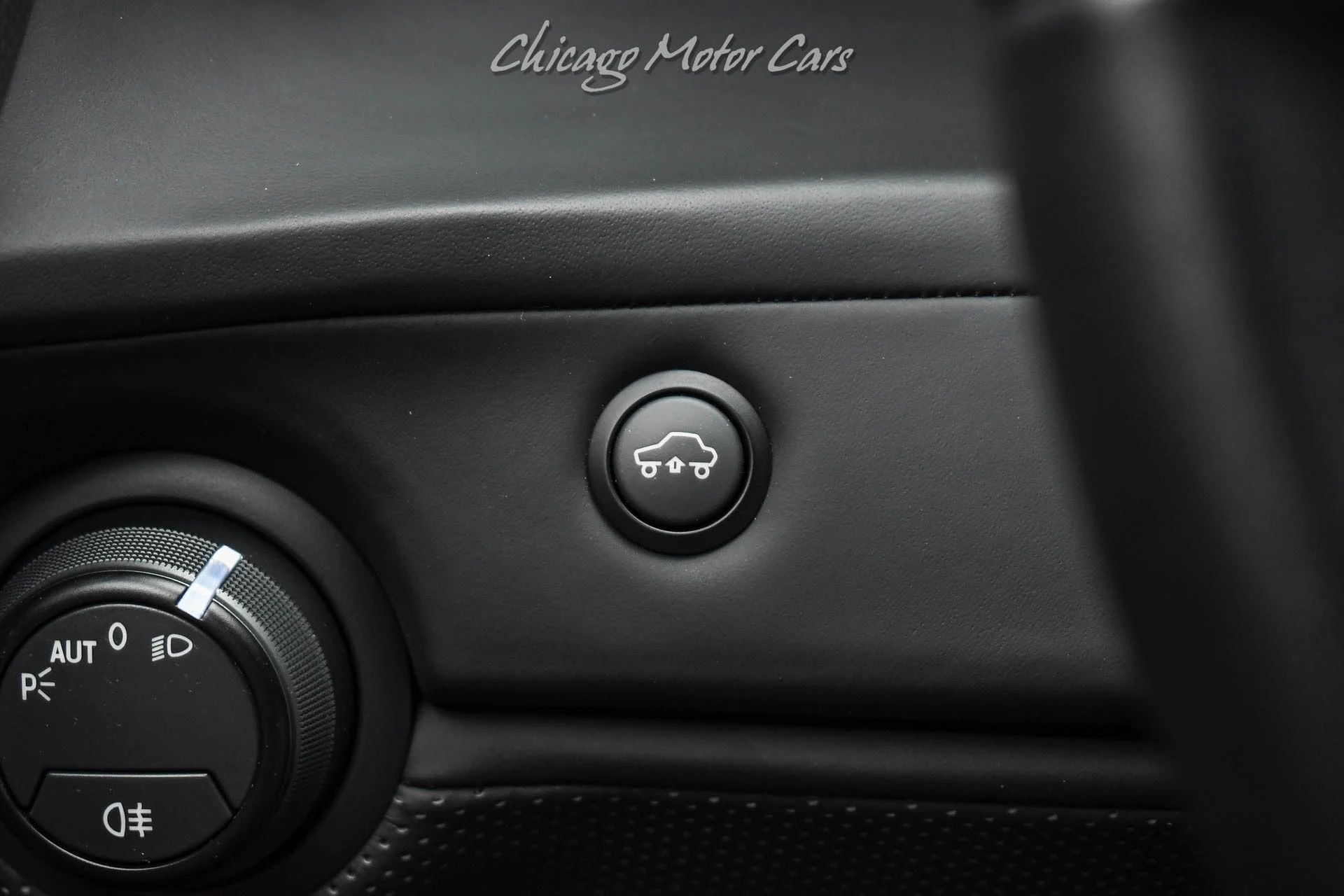 mph012_2422278067_12831_p13_l_45975b4f1f