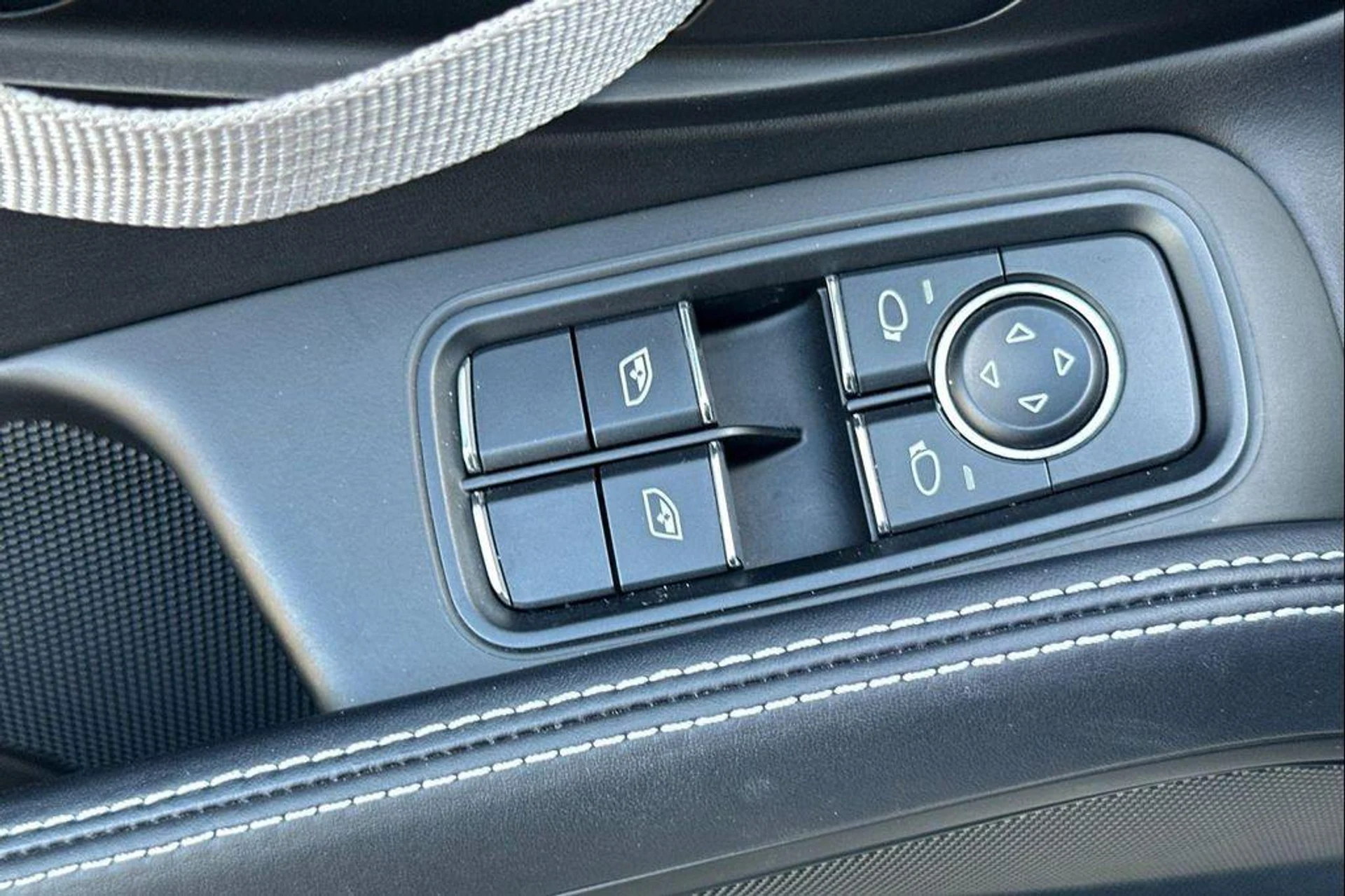 mph012_2422417850_f_QM_8_Hl_RZ_Vu4ua_Z_Xc_Prq_Zj9agg_JQ_c60c3dc560