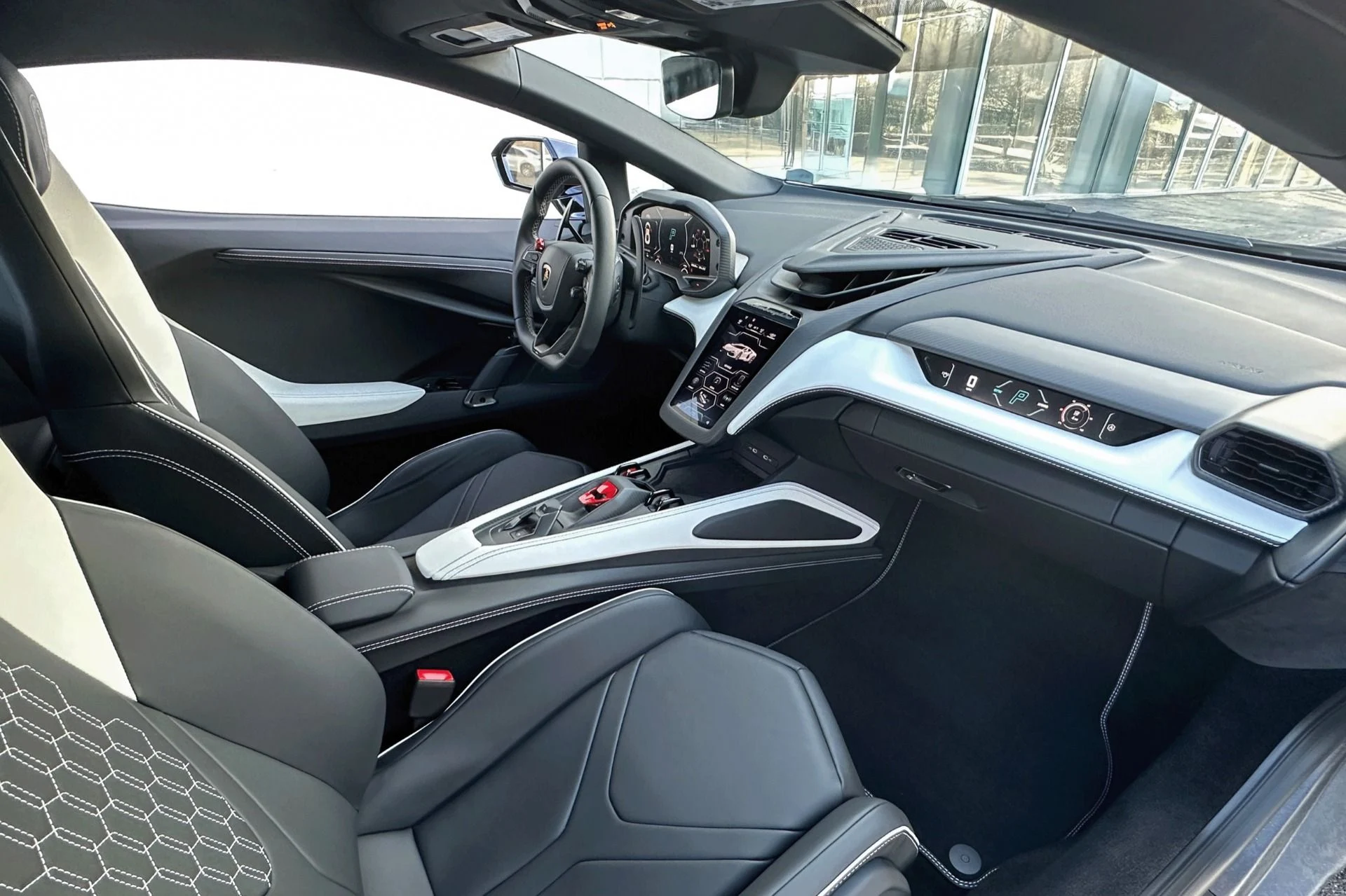 mph012_2424947547_New_2026_Lamborghini_Revuelto_1765461439_39f08aedaf