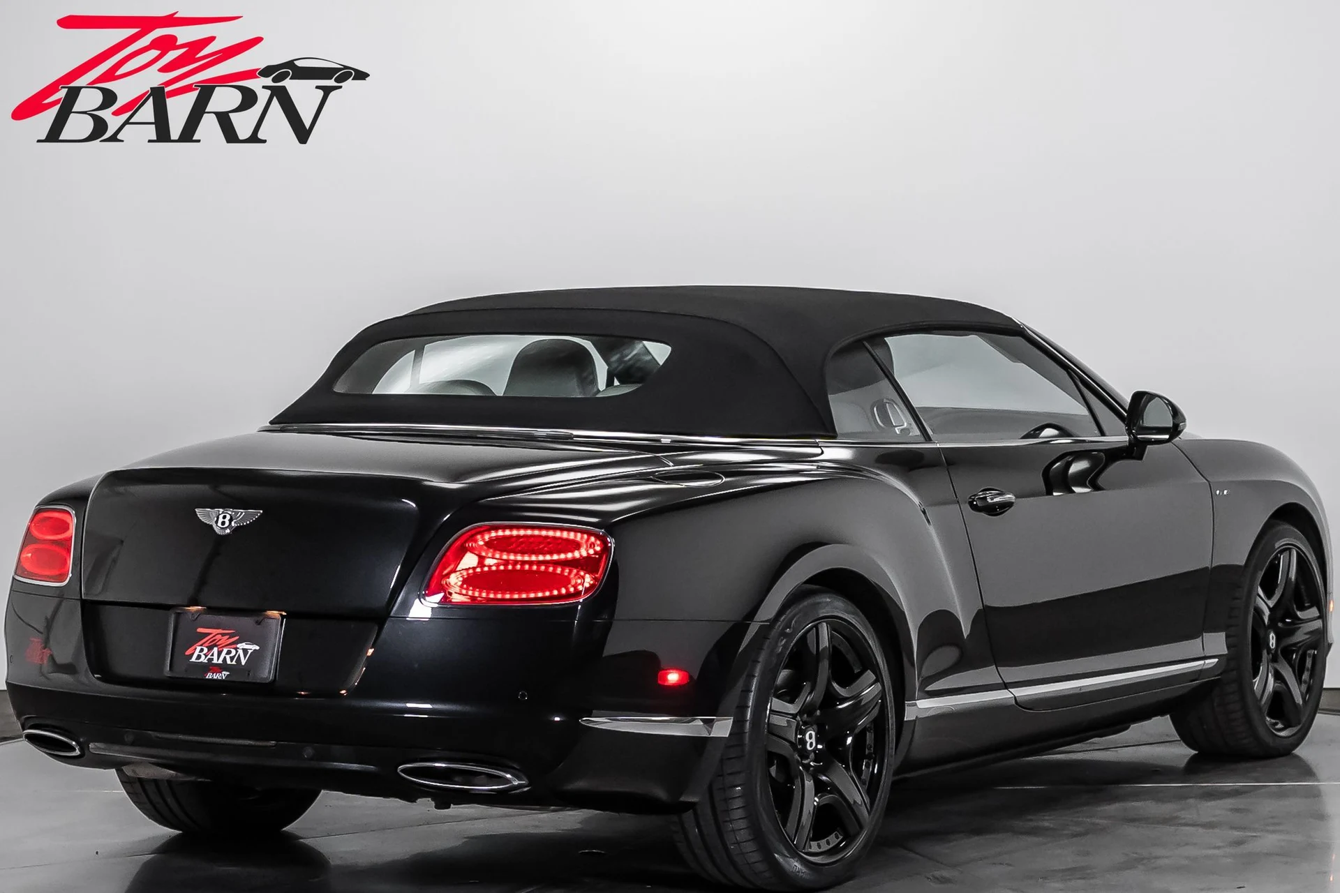 mph012_2434786308_a2b1eb8ef8c3438cea3595ed4ac804b2x_3680dad346