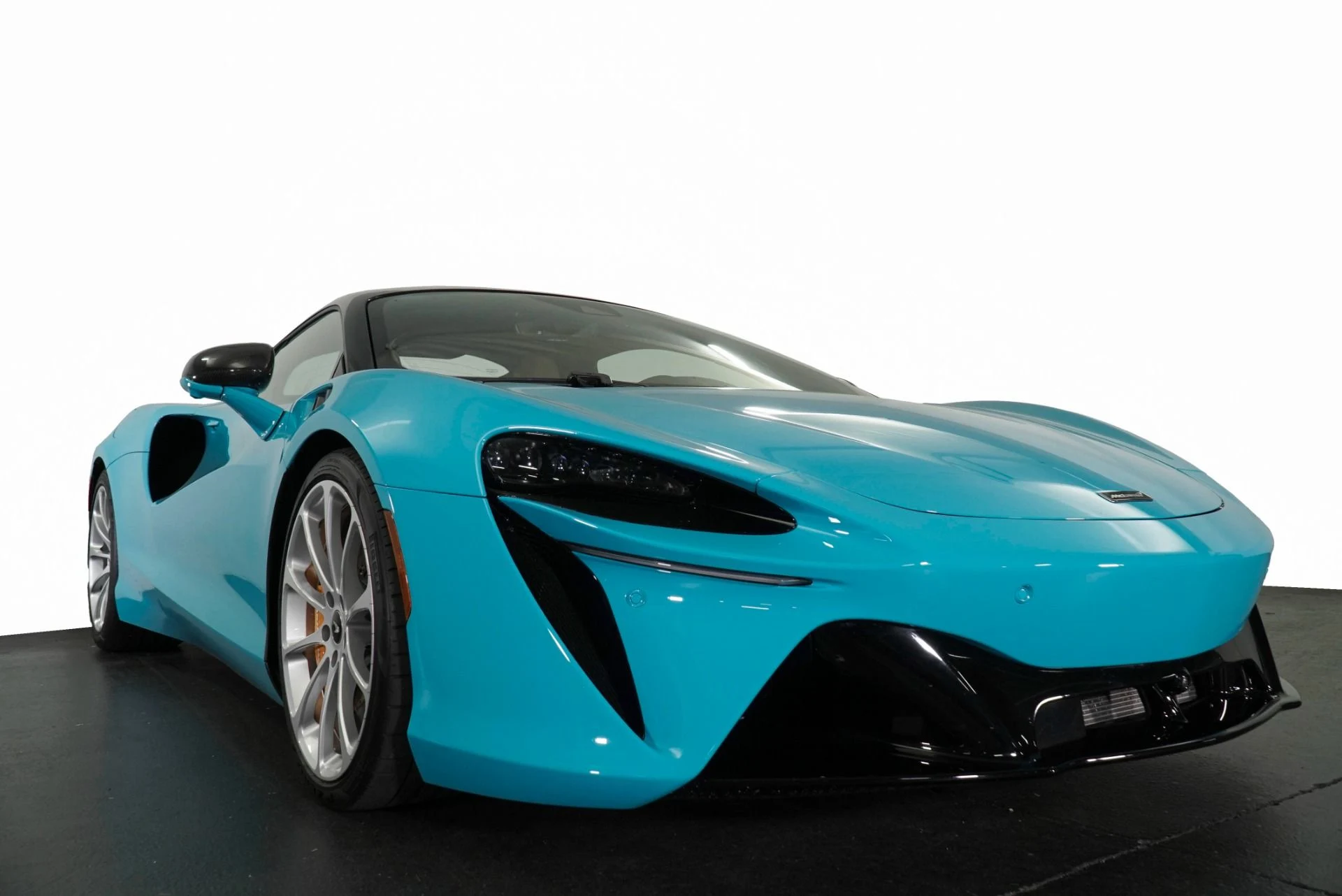 mph012_2440481596_Used_2023_Mc_Laren_Artura_Tech_Lux_1773684519_40e49b461c