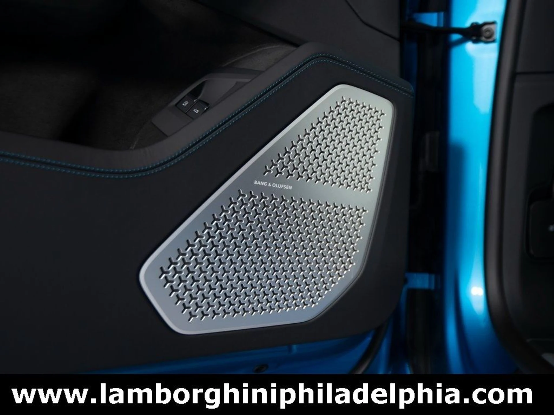 mph012_2442741663_40265542cf1d454fc7aeb28b23244affx_796c512d42