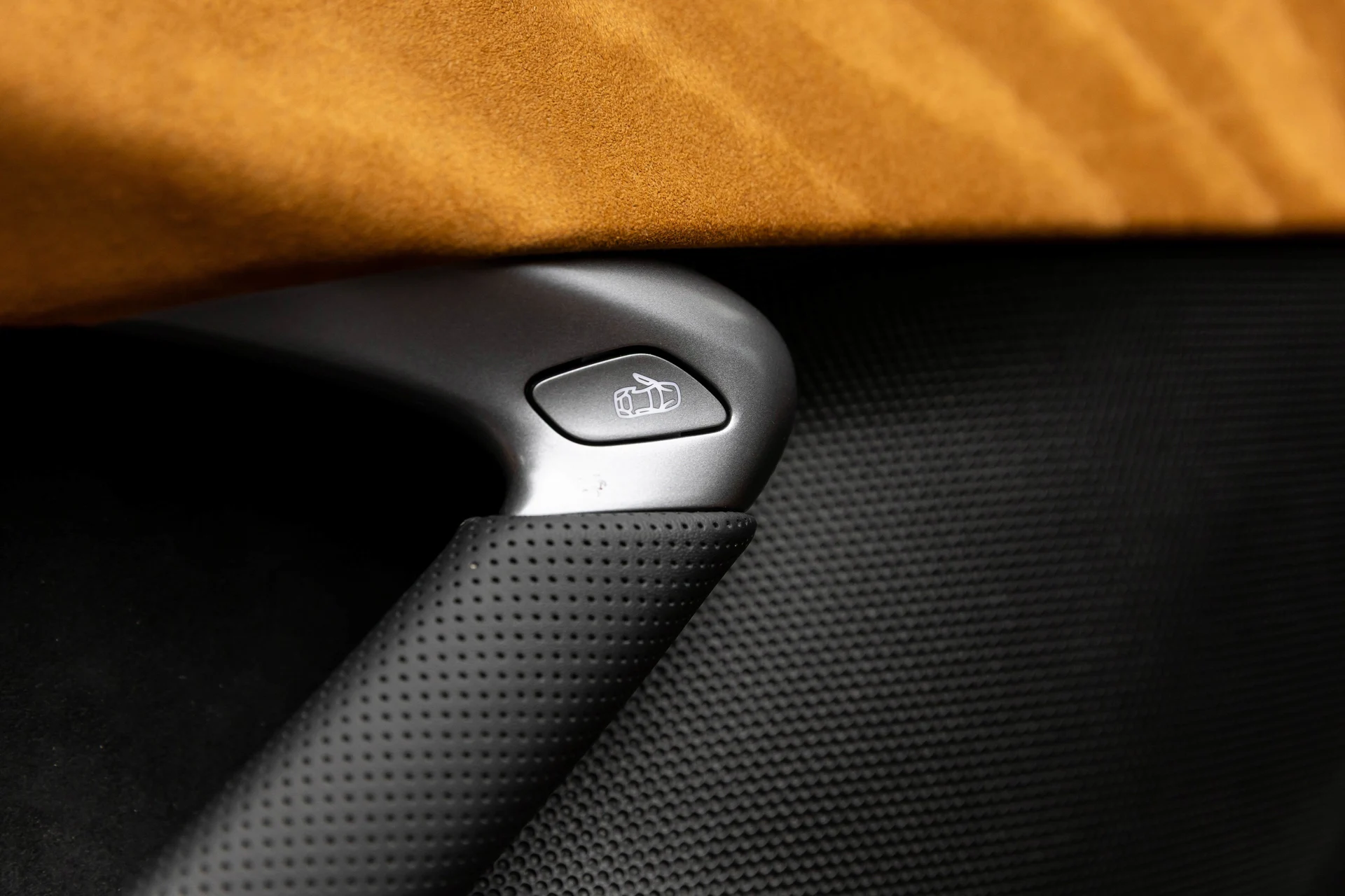 mph012_2443005432_bd410f39650e4acfa5da94b898b1c438_f3916dcffe