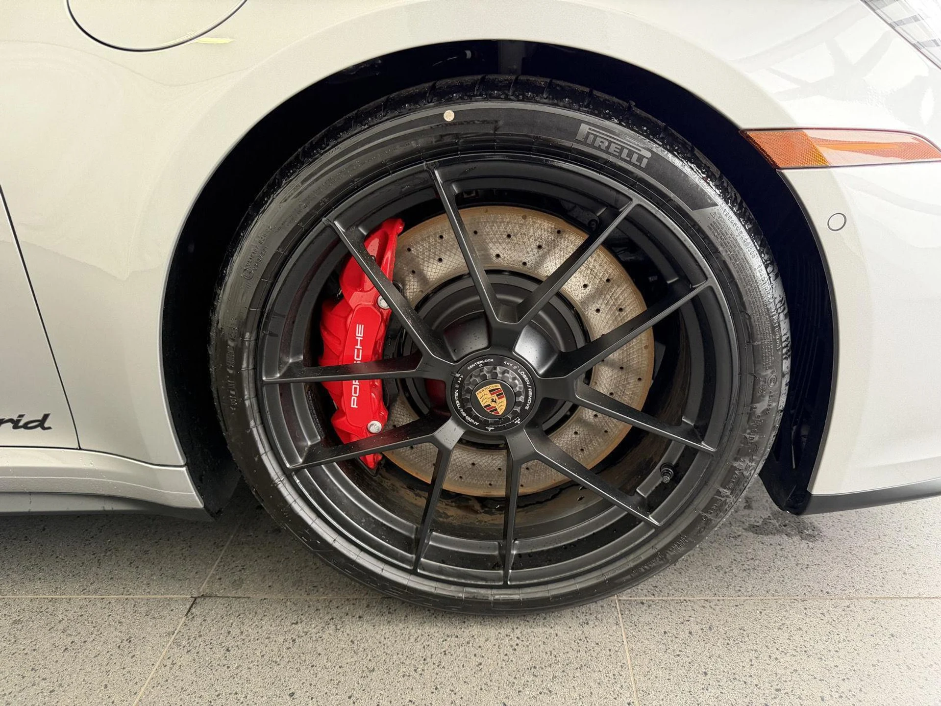 mph012_2445016926_98995891ee6e2d4bd8d6e16b76e2dda7x_ac79dd635b