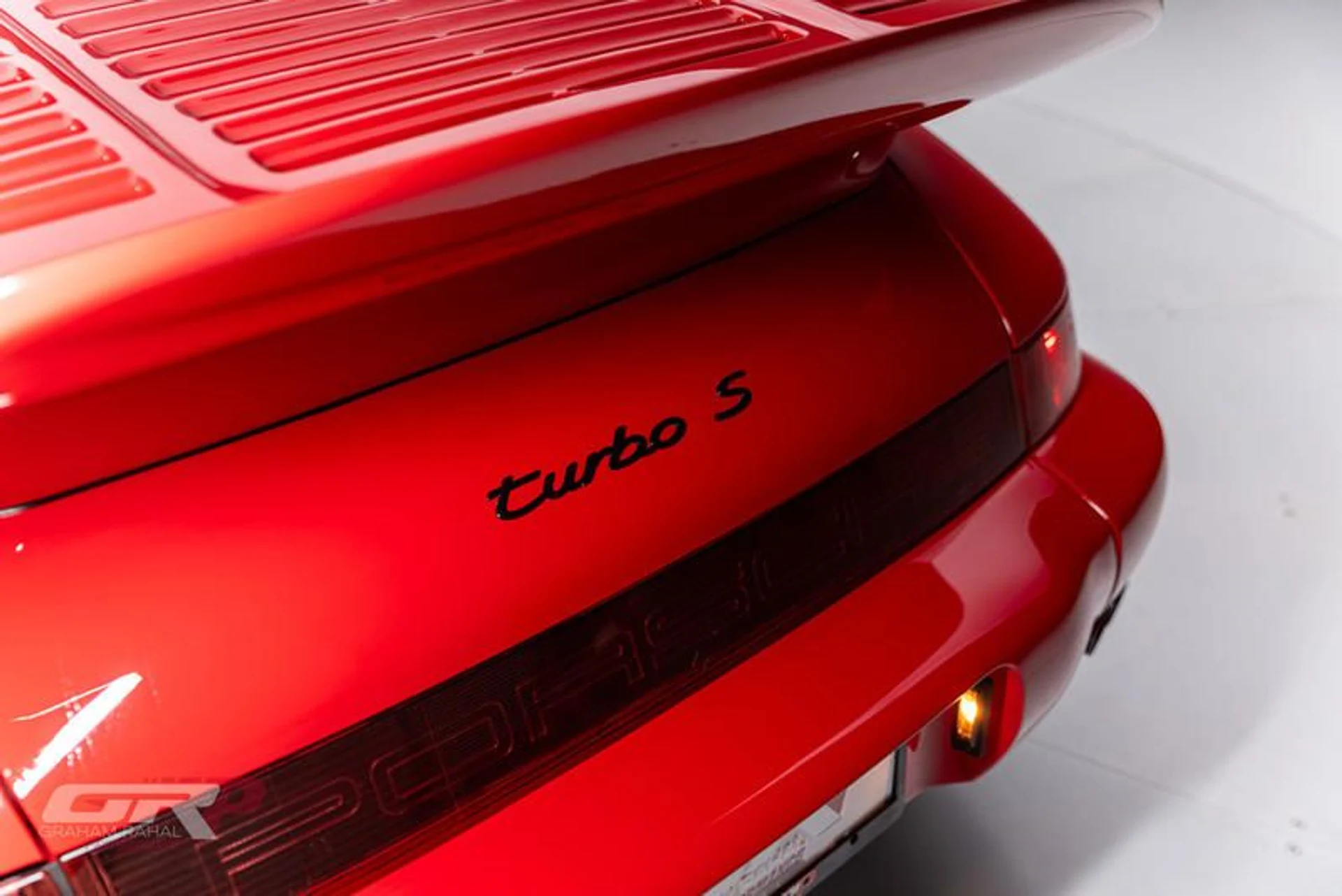 mph012_244973350_F436_EE_6_B_58_AF_4412_969_D_A32_C65_F0_C6_DC_0069040b63