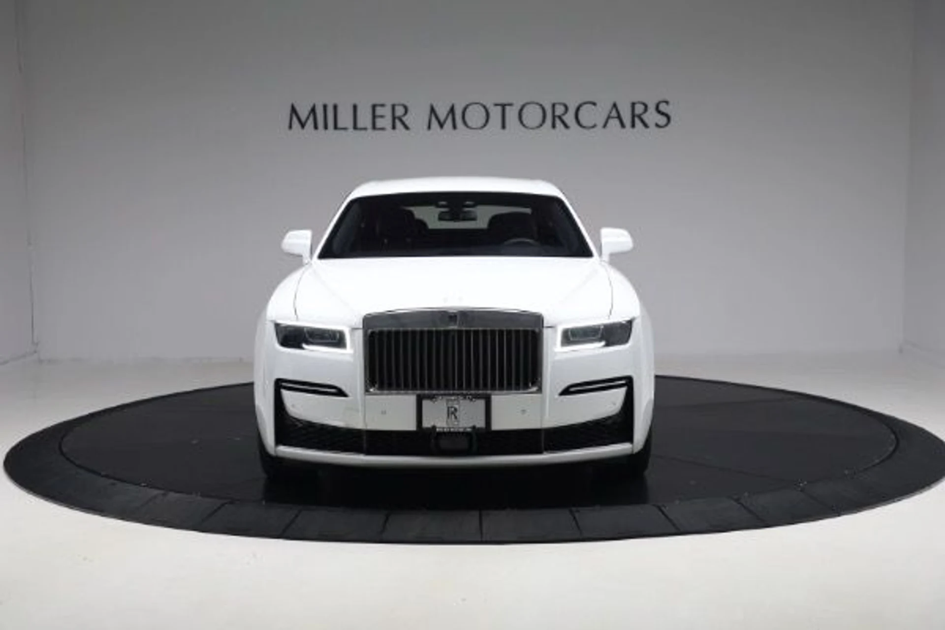 mph012_2452212362_Used_2021_Rolls_Royce_Ghost_615ccece00