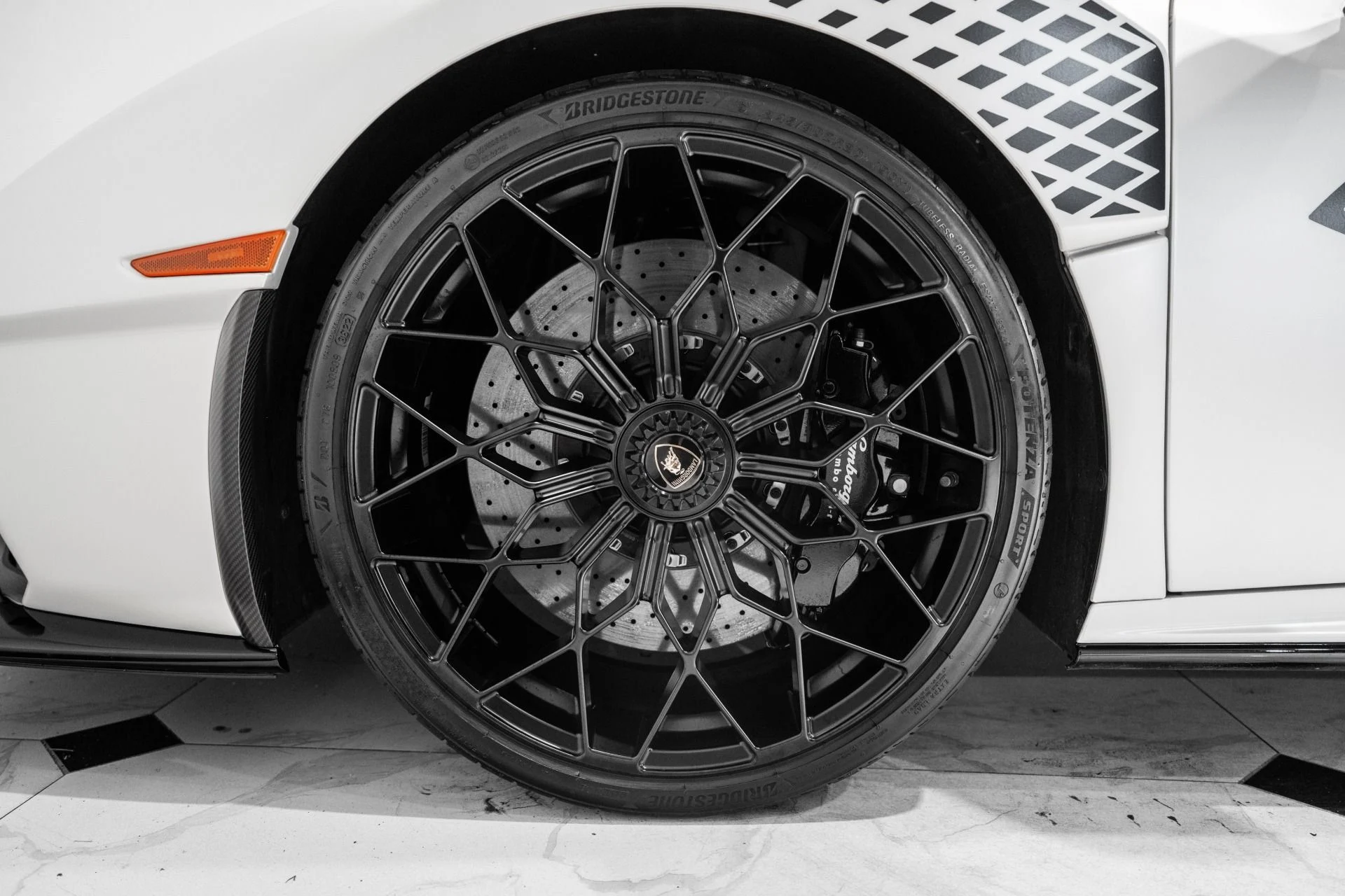 mph012_2459395237_Used_2023_Lamborghini_Huracan_STO_STO_1784326294_66013984e6