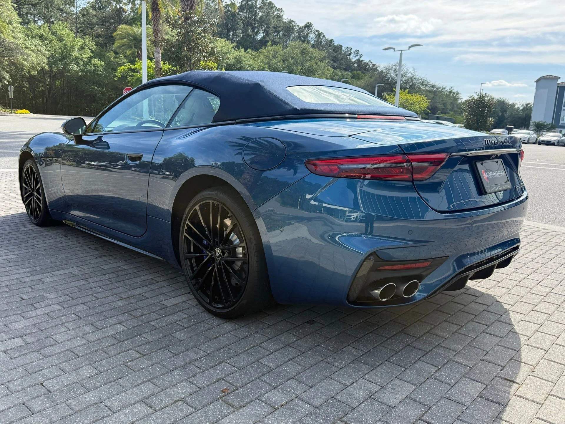 mph012_2460525187_7ca26db2c6d3437eaff5ab8ddca00ff9_34301c30f4