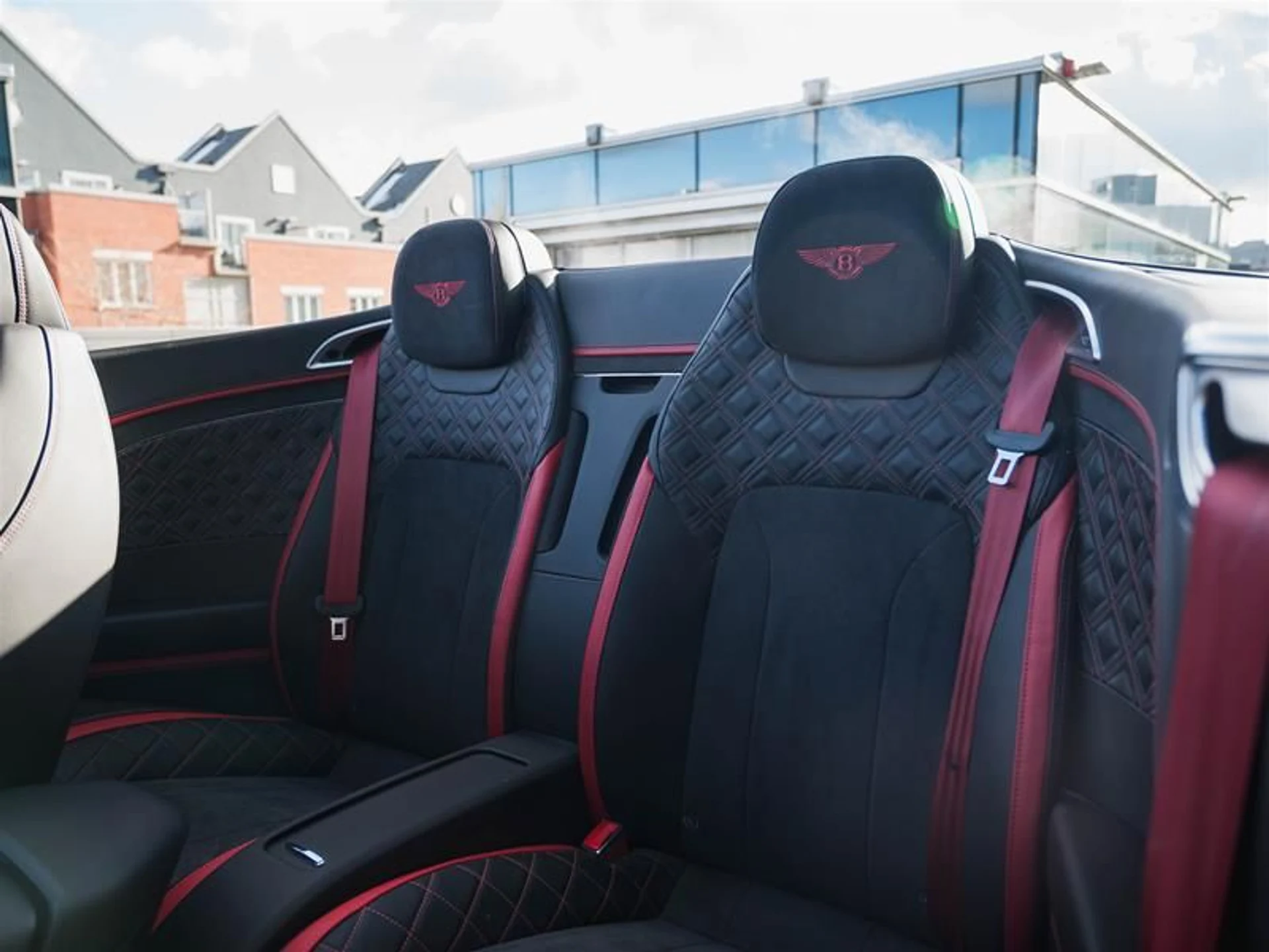 mph012_246864488_iezoyh1j_6662a8df89