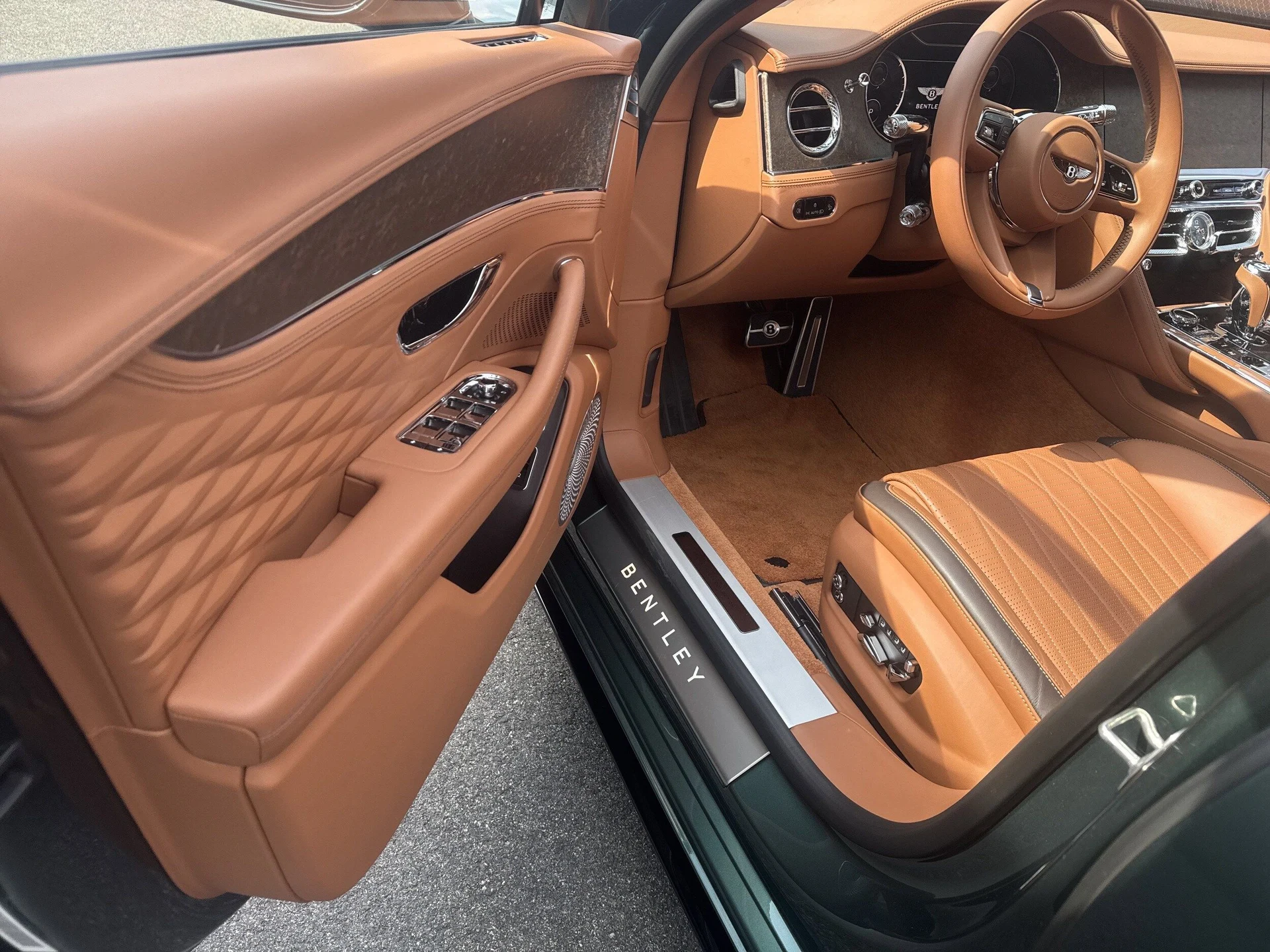 mph012_2469810847_b02b17571136c91e13b57c5f5031846cx_9870095d66