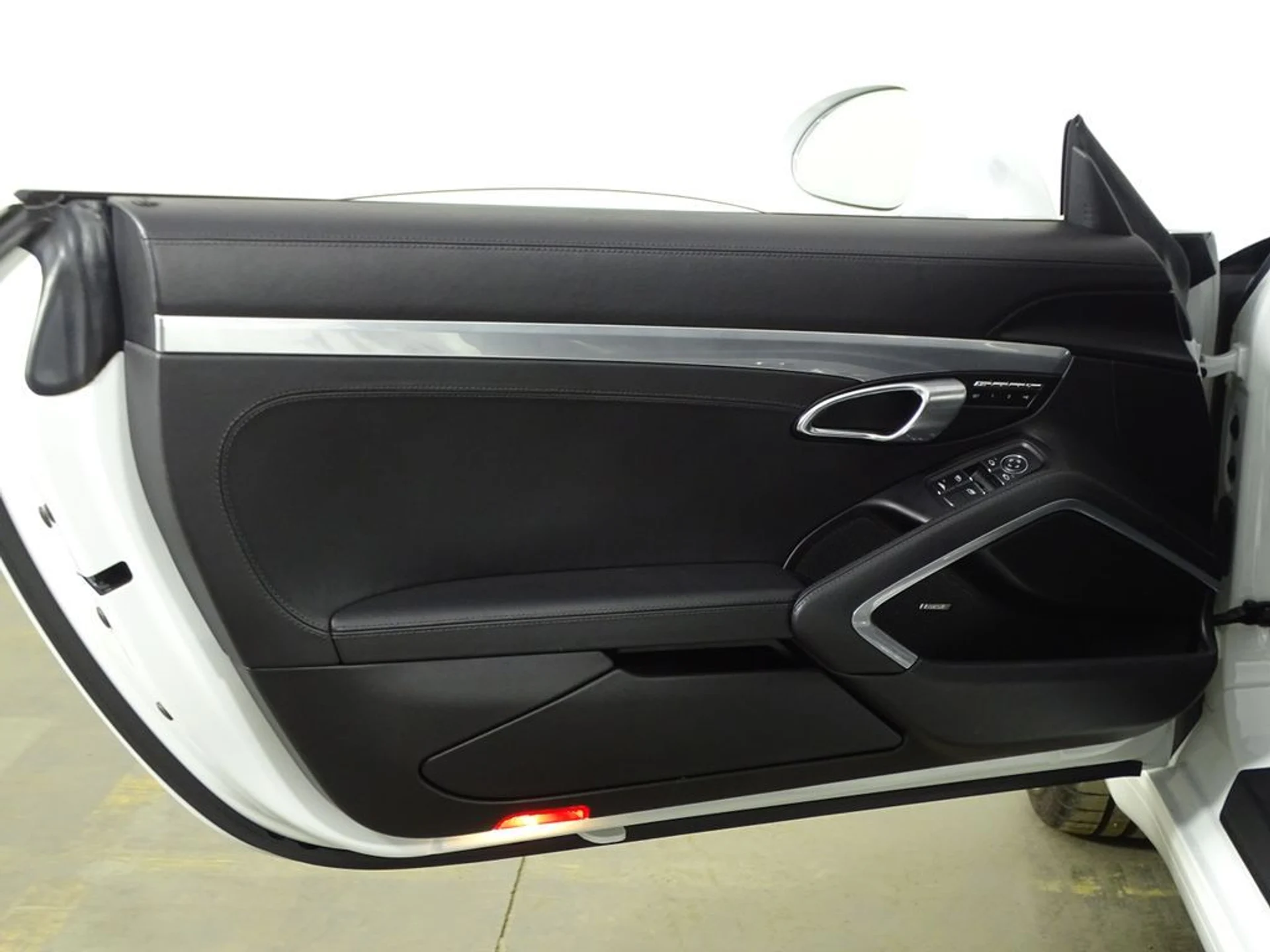 mph012_2474428589_623126b4f6c07c4730947a0d99be44efx_36011eb58b