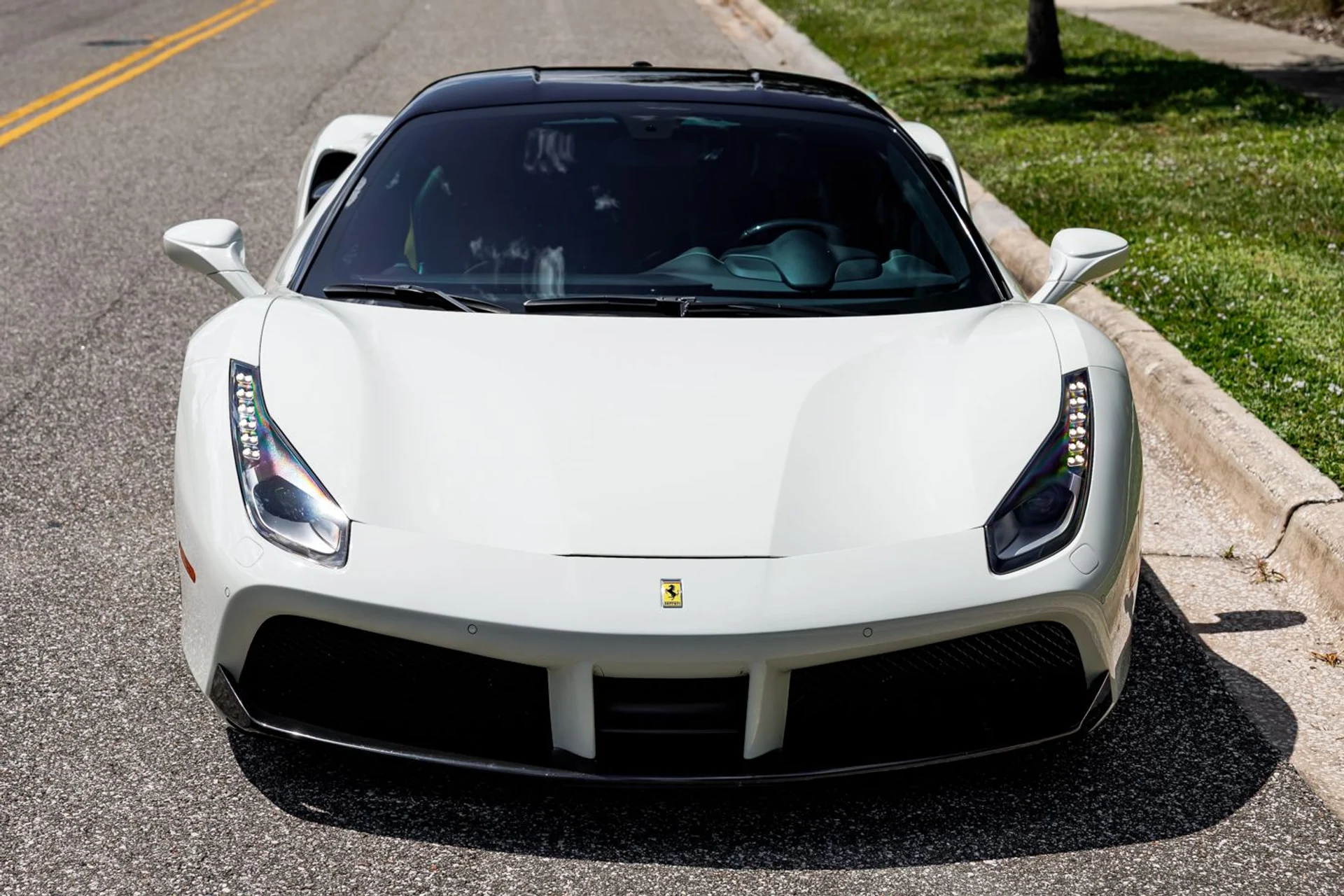 mph012_2477385737_Used_2018_Ferrari_488_GTB_44b8ae66eb