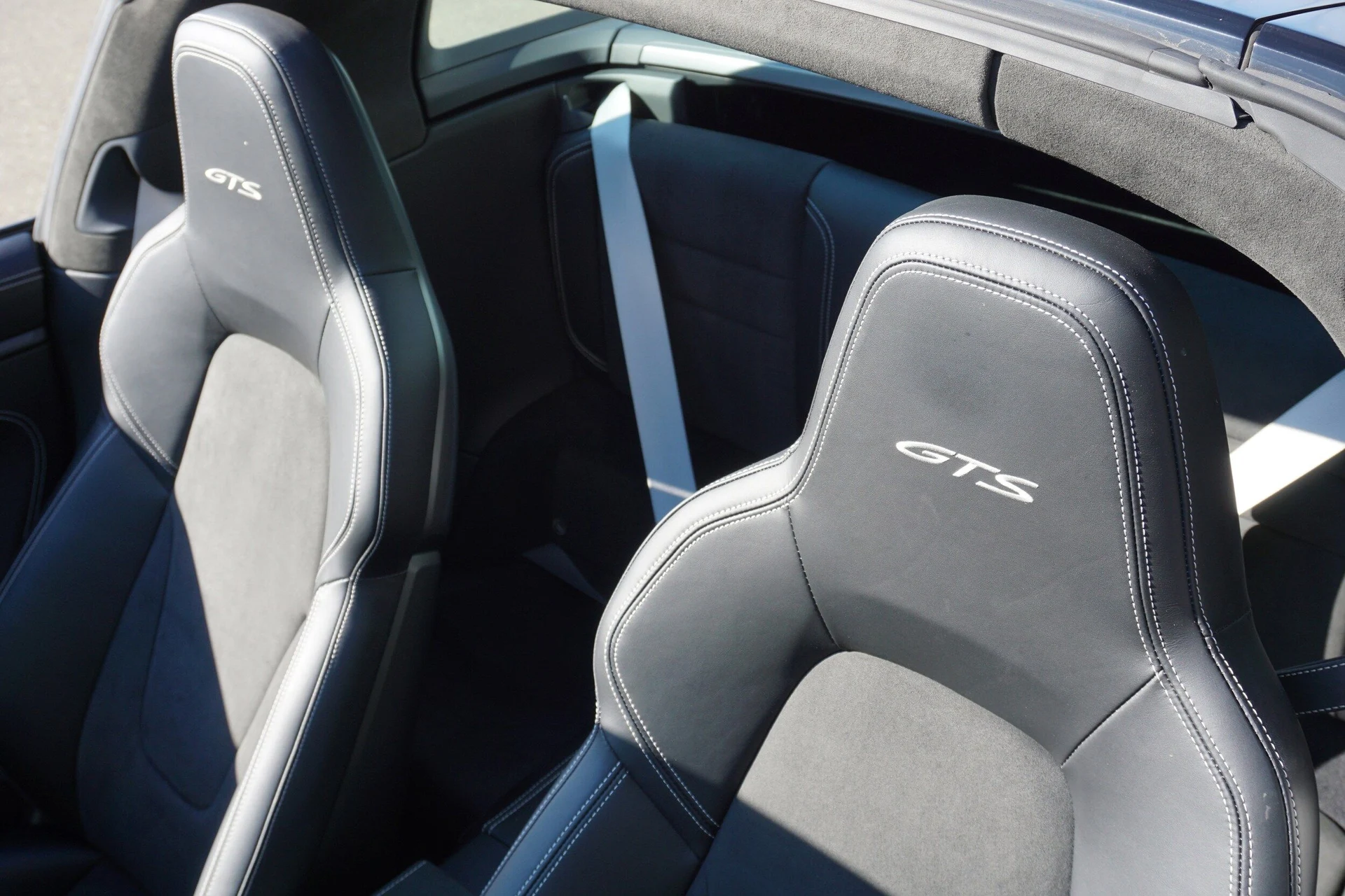 mph012_2480728392_172f6f259f965bb9f31cc980b32311fcx_d936235ba1