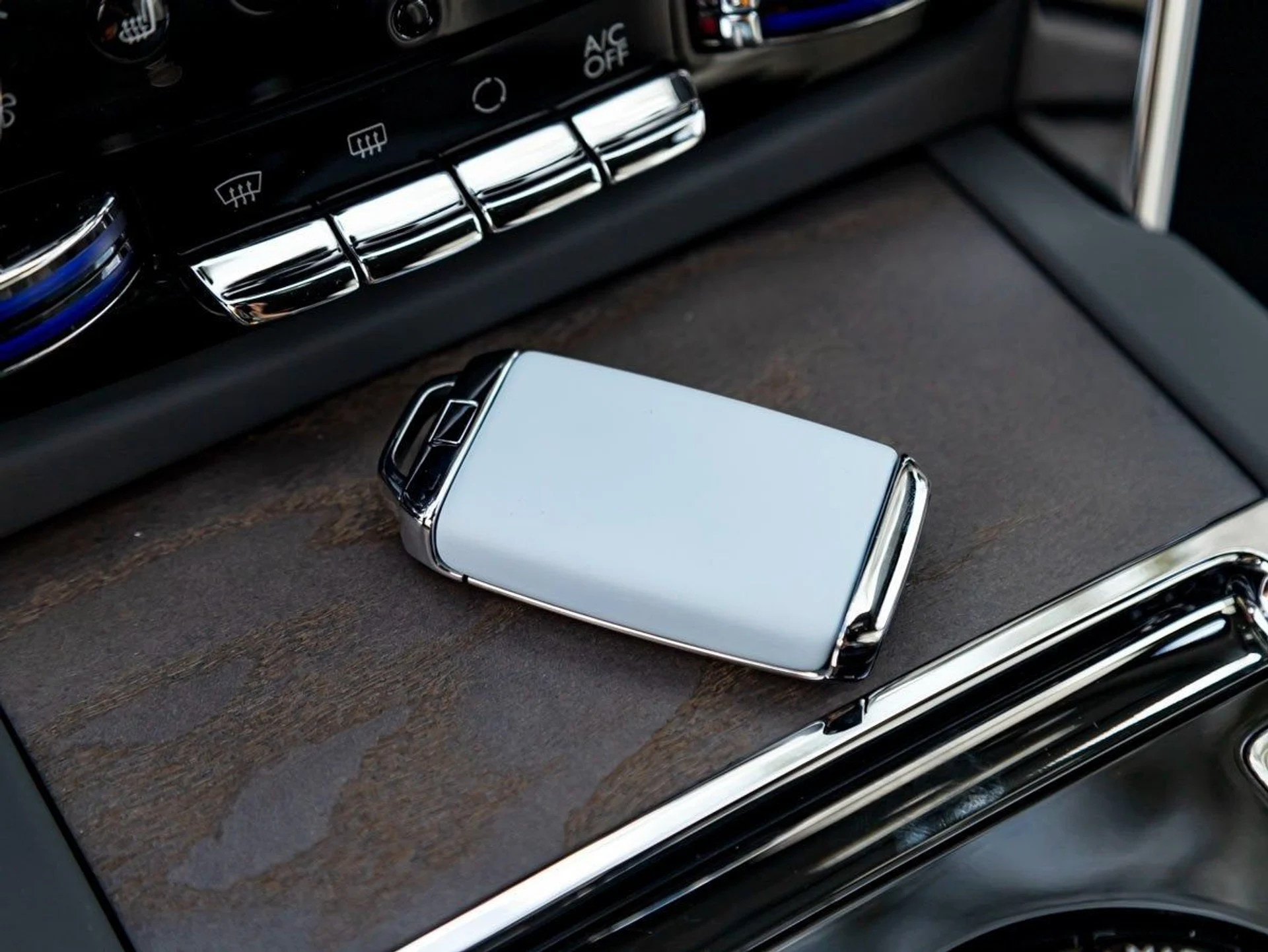 mph012_2487460865_13_8553e23c54