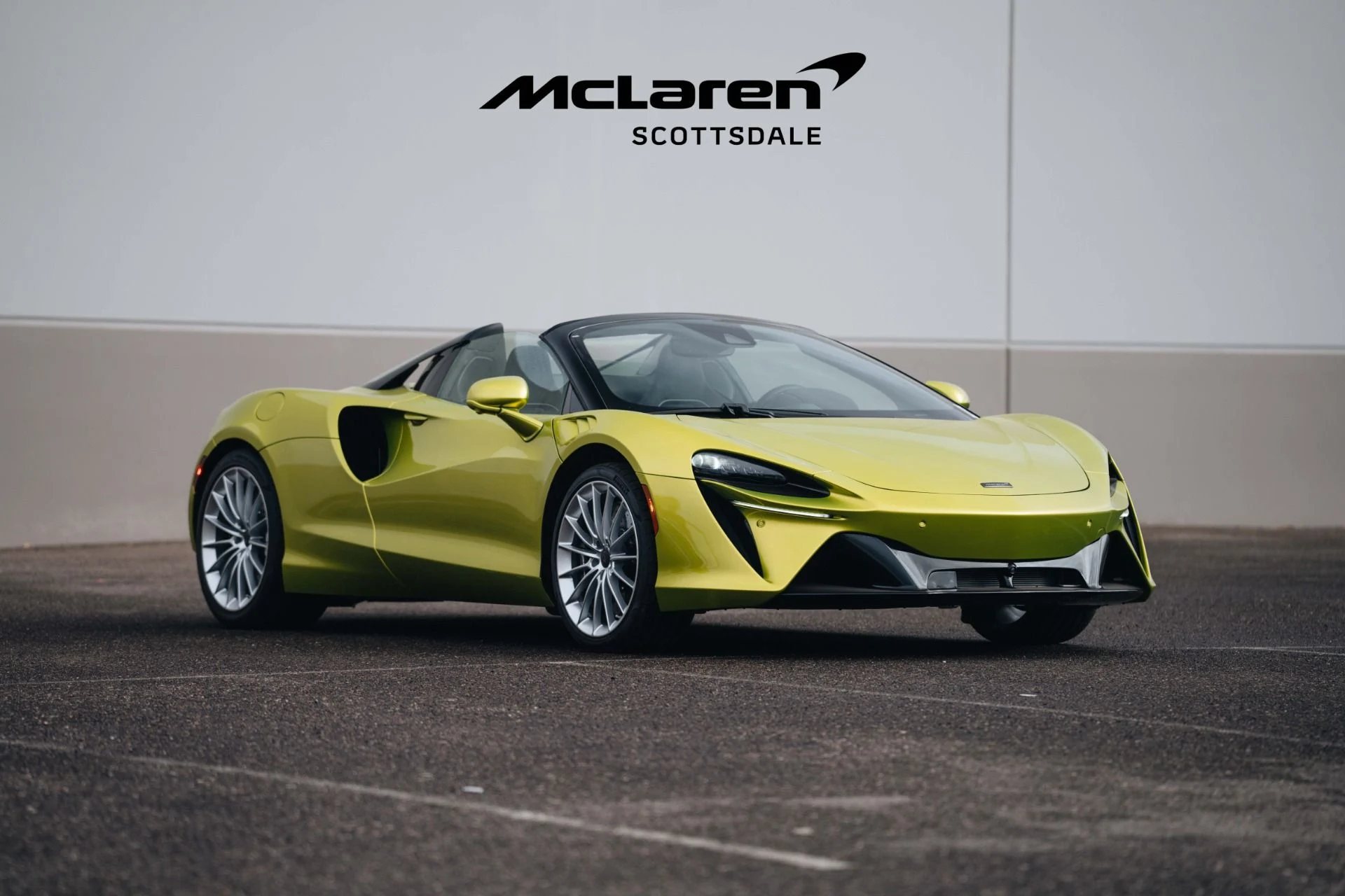 mph012_2487562108_Used_2025_MCLAREN_ARTURA_1738446546_34828aaaf6