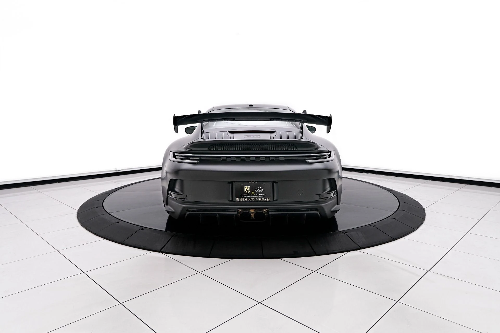 mph012_2500716568_Used_2022_Porsche_911_GT_3_1755812583_3ed832e895