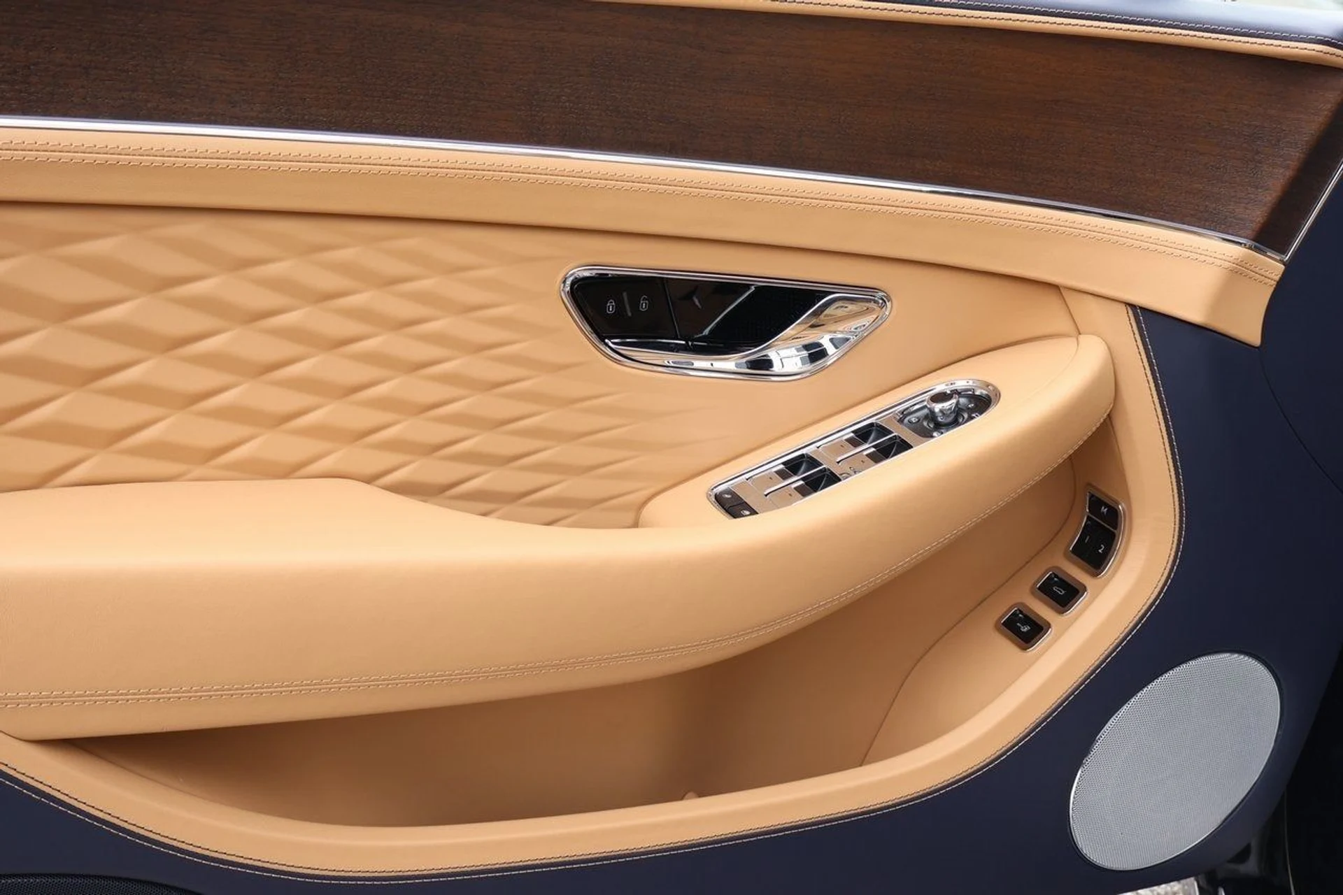 mph012_2501374249_13_37475c608a