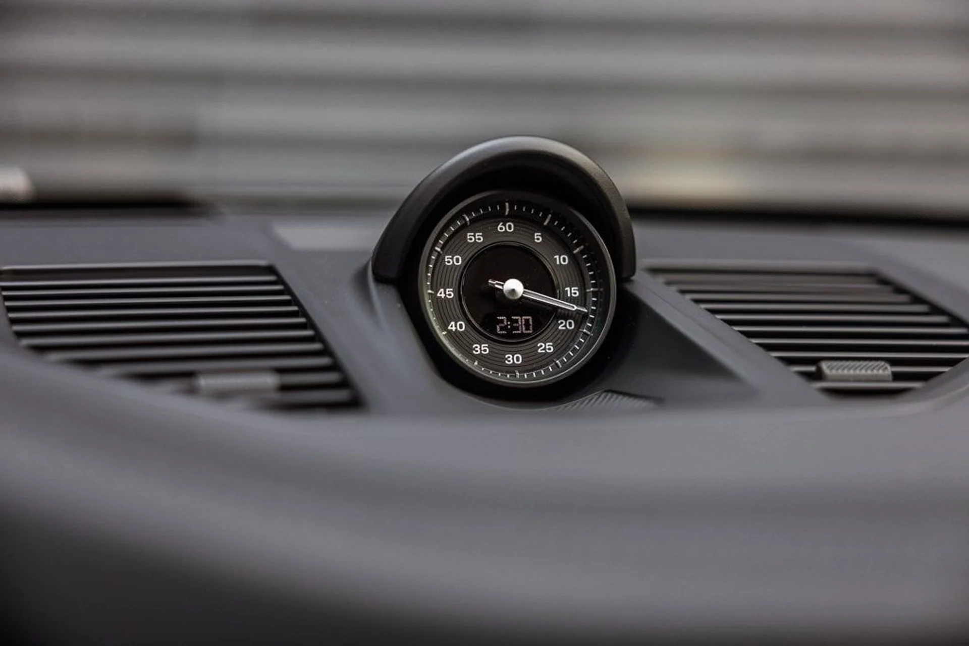 mph012_2511275210_bd7255704d79302e845bec5033368a6ax_859367415b